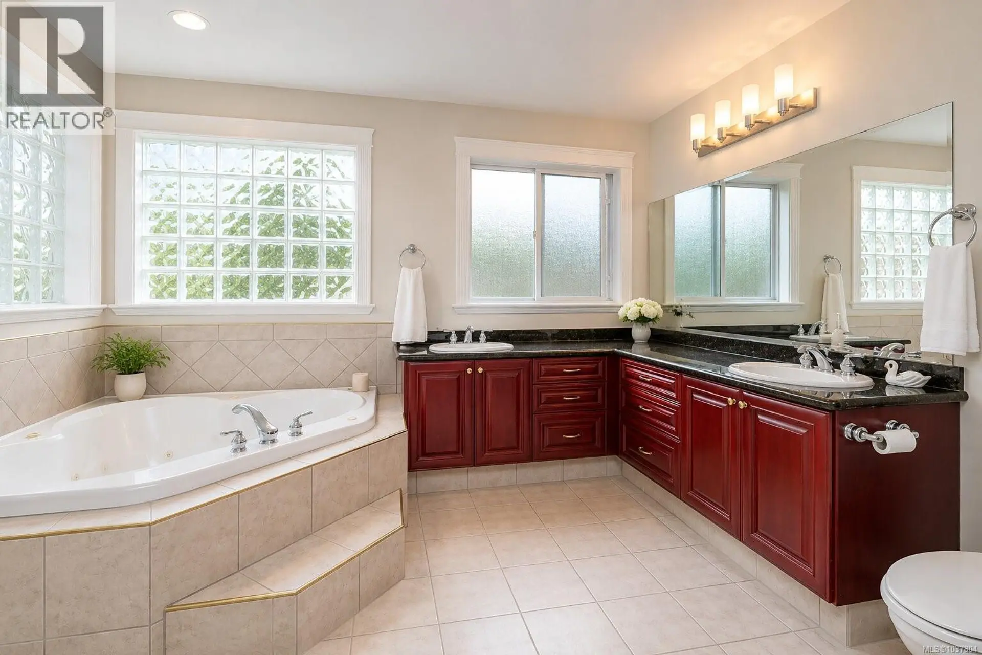 6797 Hampton Pl - Image 3
