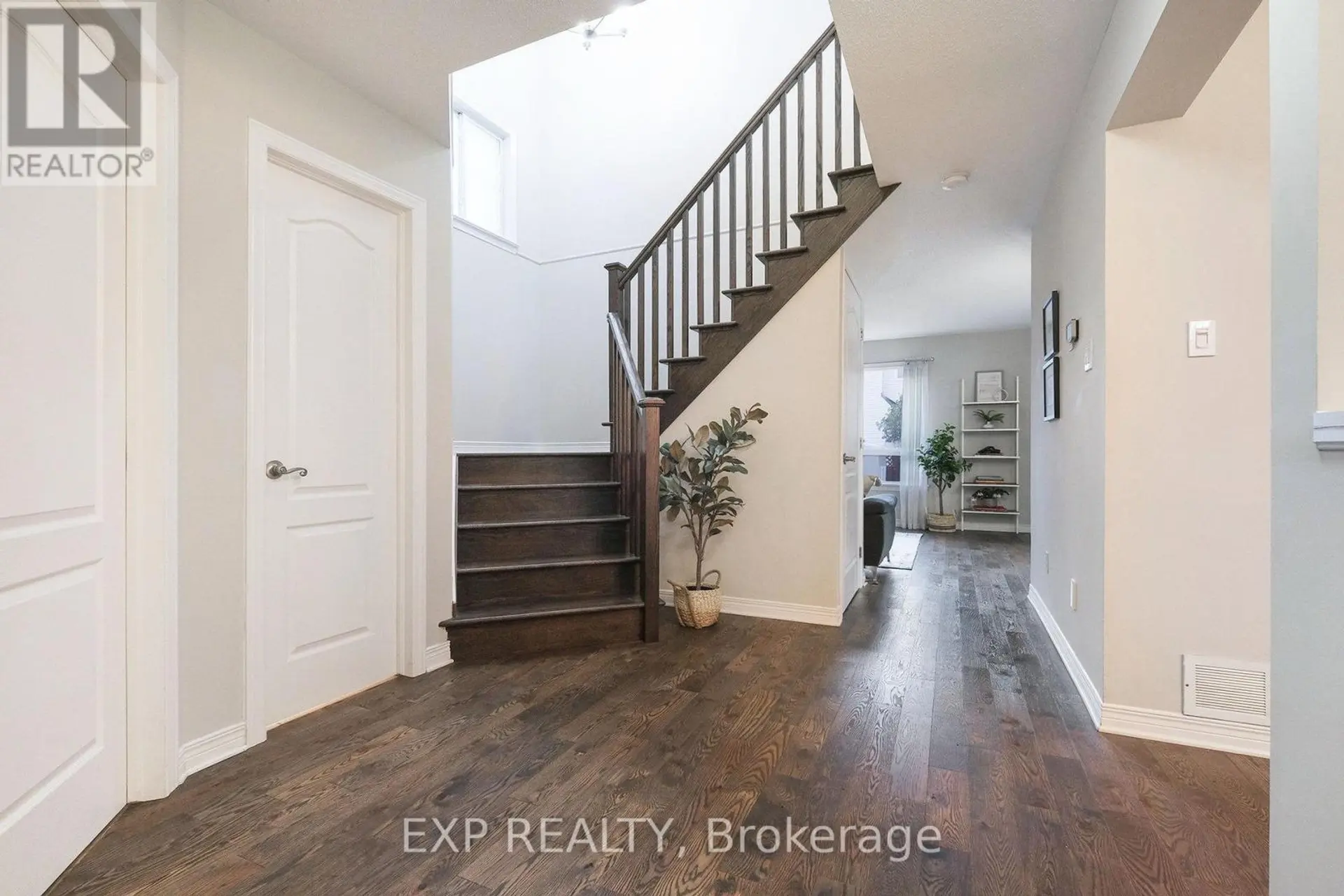 34 AVONMORE CRESCENT - Image 4