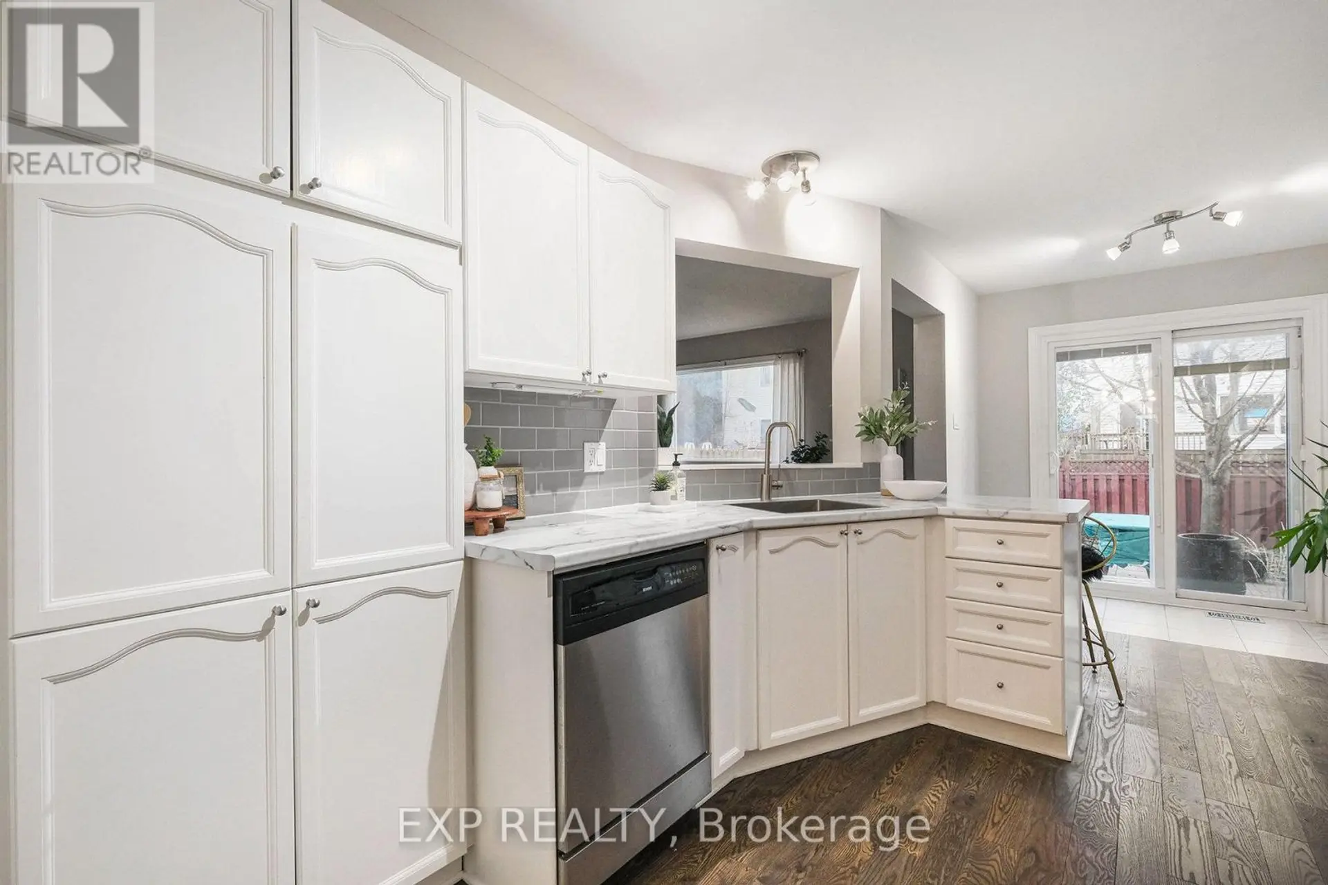 34 AVONMORE CRESCENT - Image 7