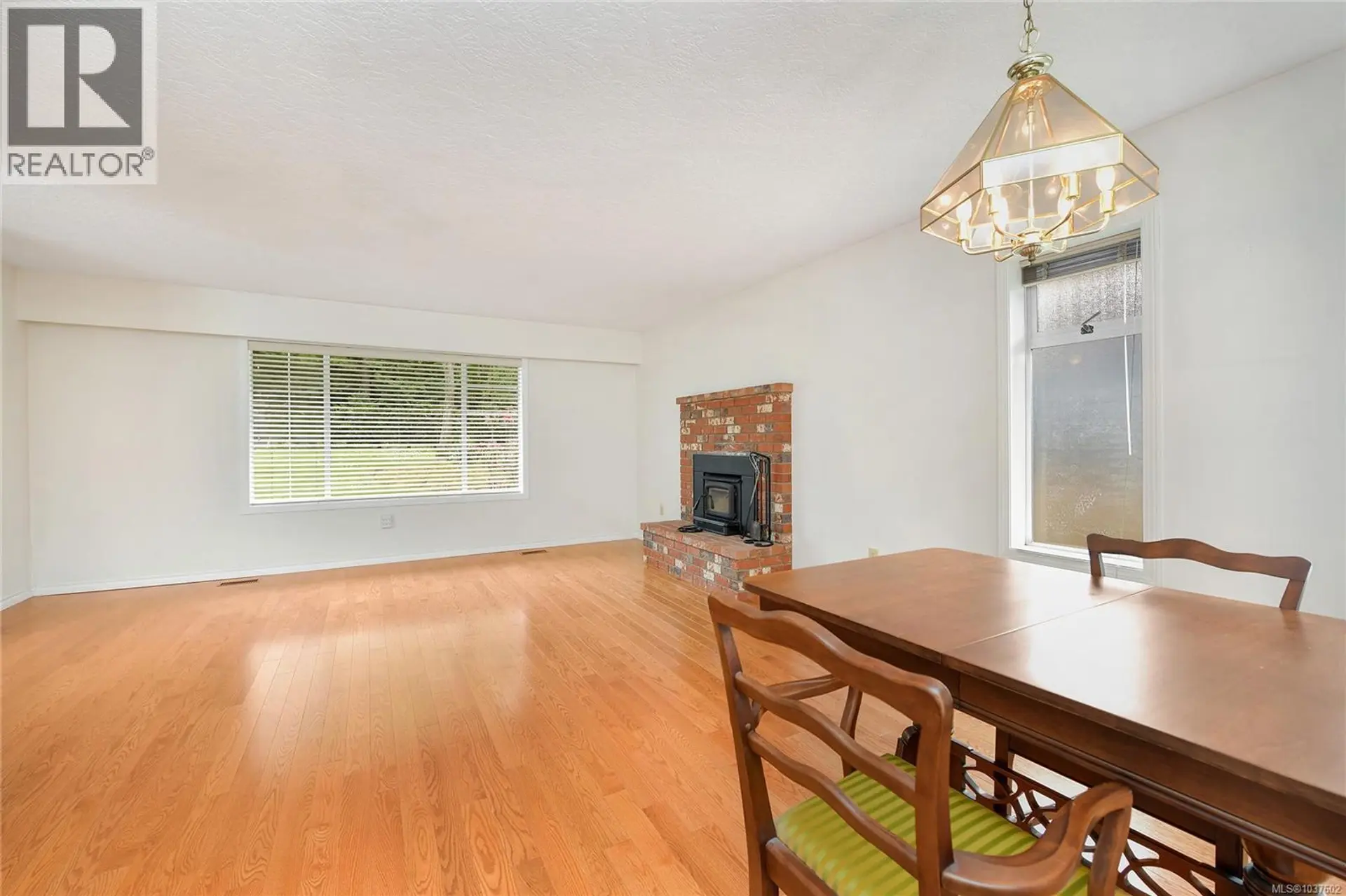 968 Greig Ave - Image 4