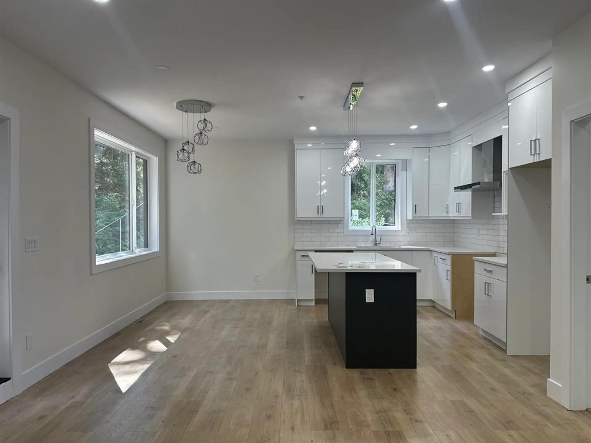 36716 Dianne Brook Avenue - Image 7