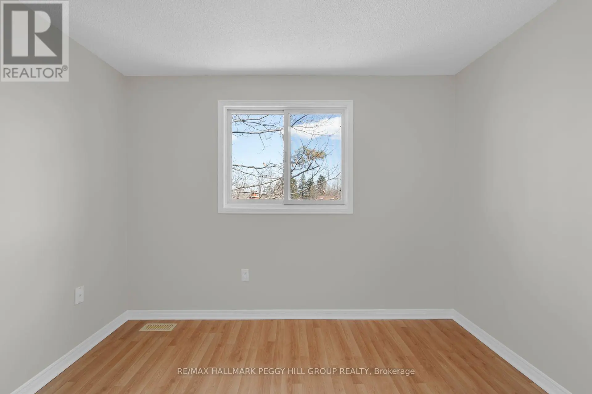 24 GEDDES CRESCENT - Image 7