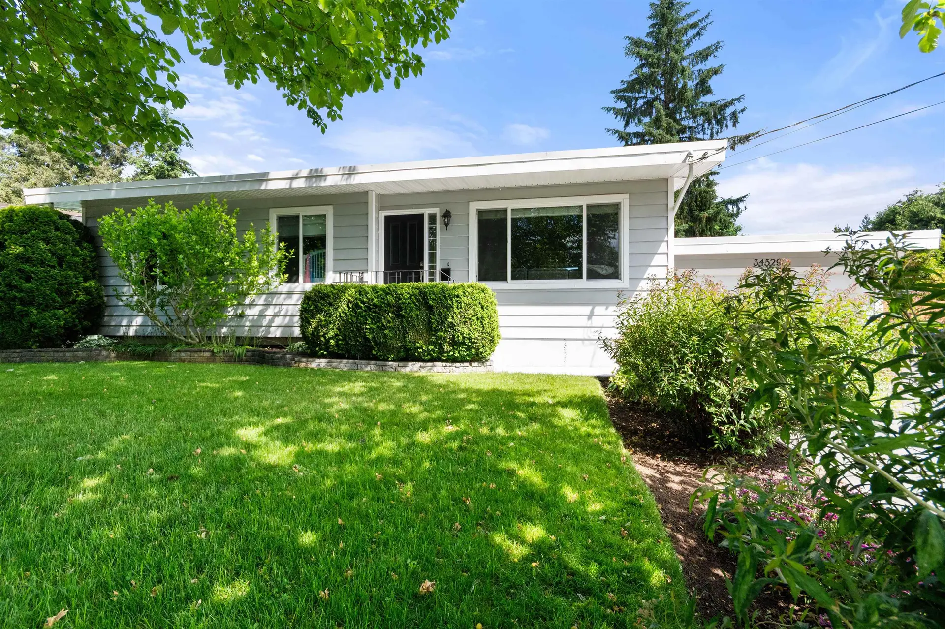 Property at 34529 Ascott Avenue, Abbotsford, BC