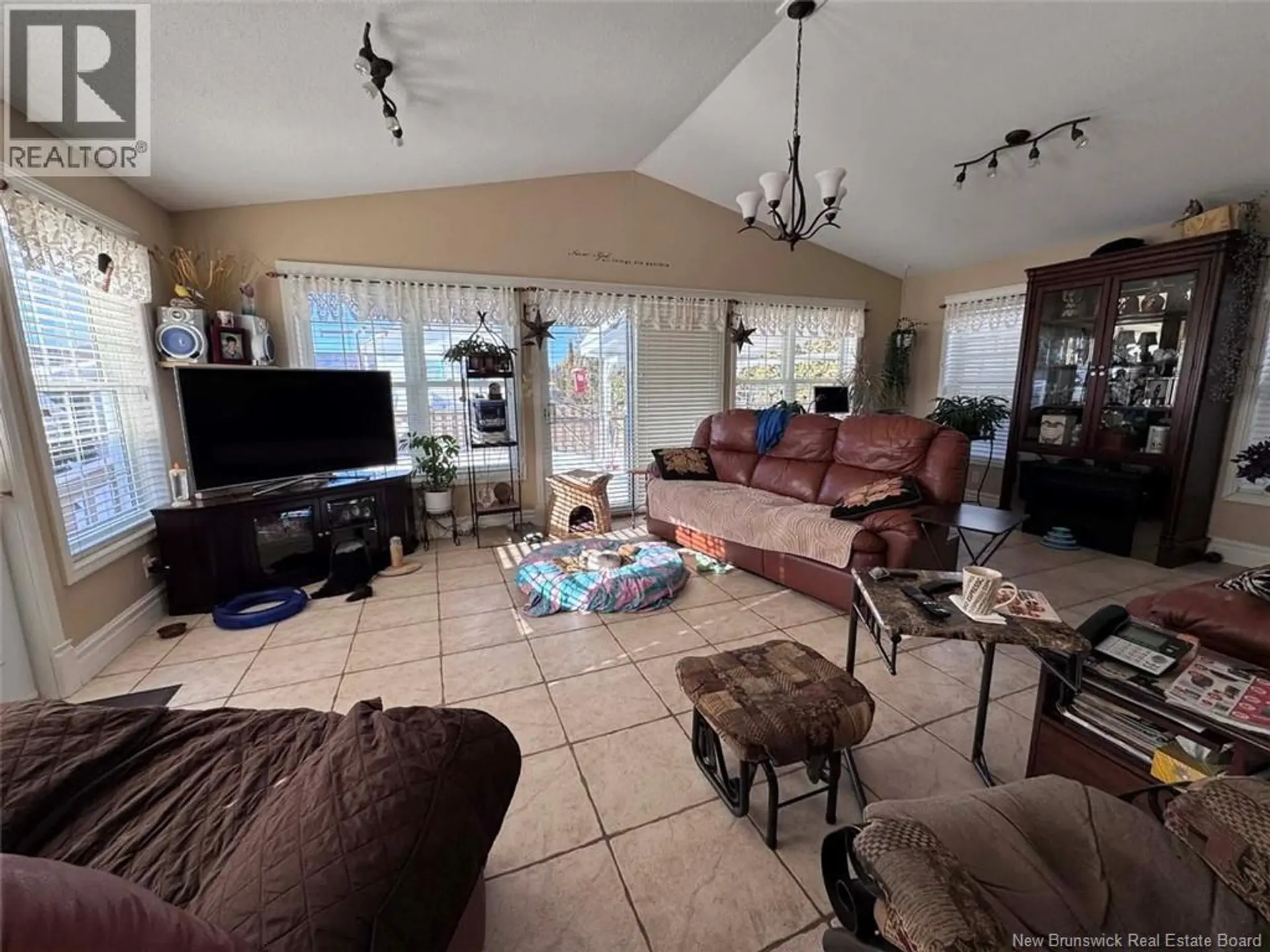 42 39th Avenue - Image 5