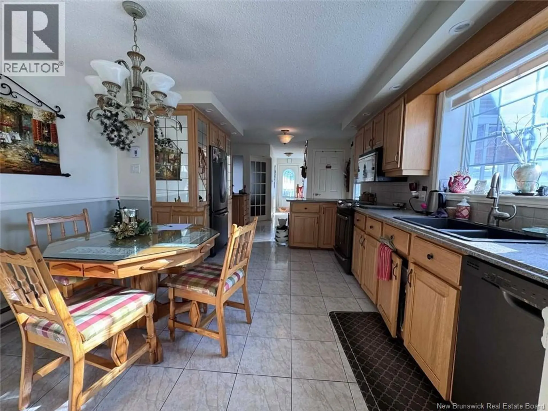 42 39th Avenue - Image 2