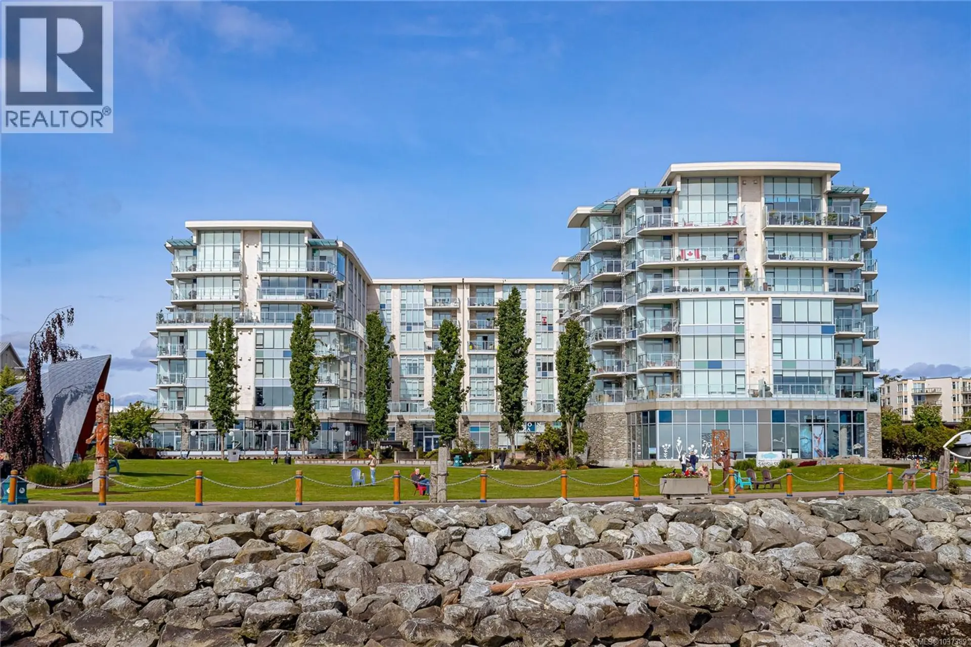 Property at #308 9809 Seaport Pl, Sidney, BC