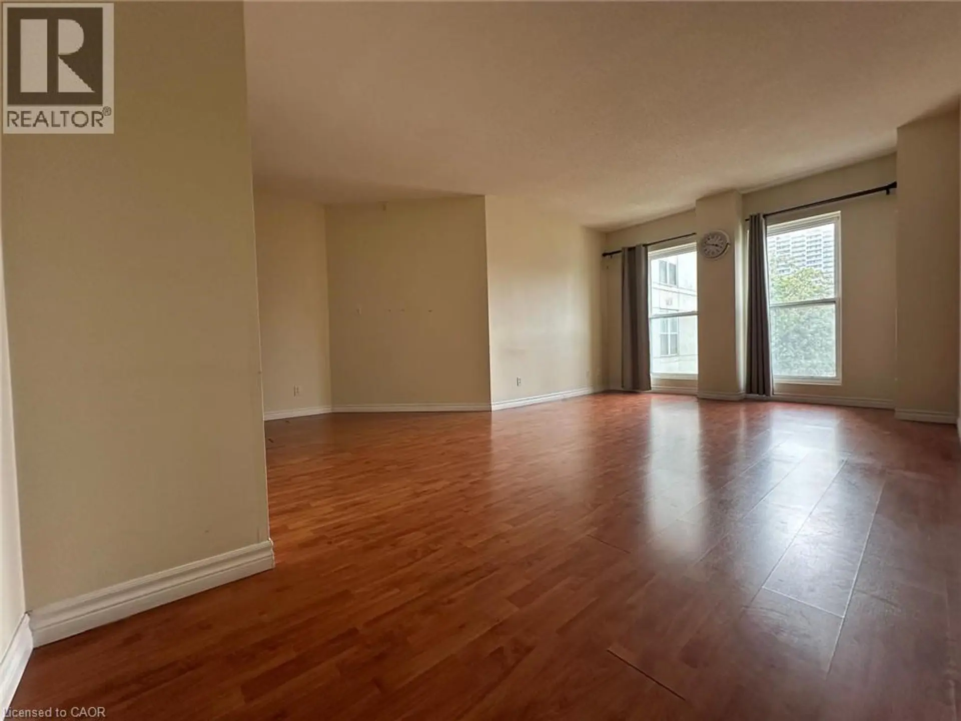 #409 135 JAMES Street S - Image 2