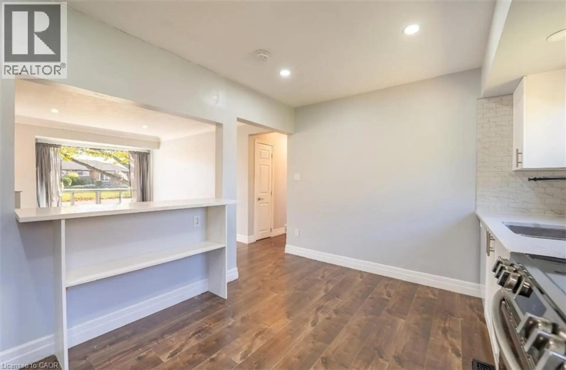 100 LAURIS Avenue - Image 5
