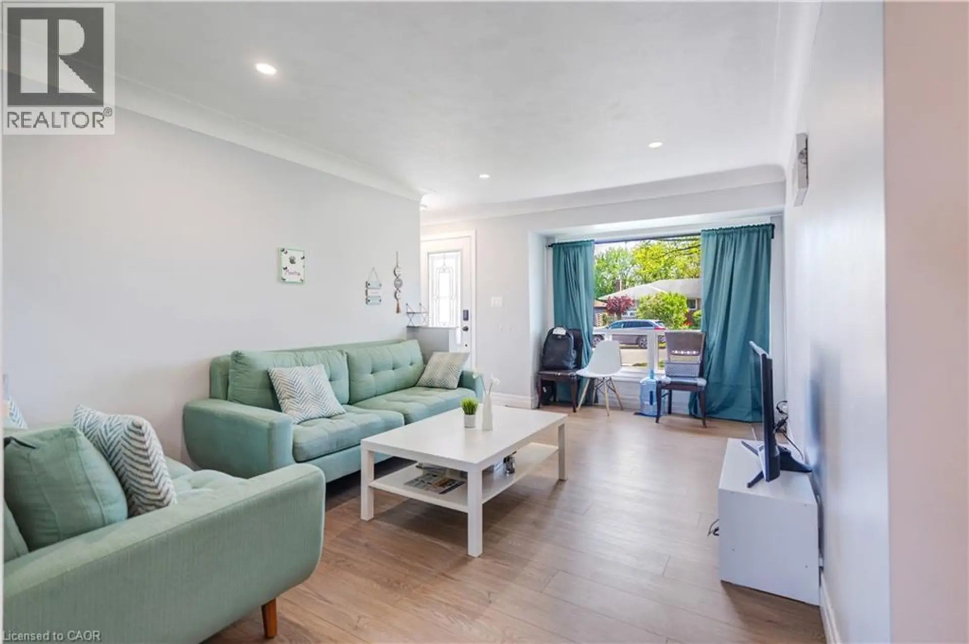 100 LAURIS Avenue - Image 3
