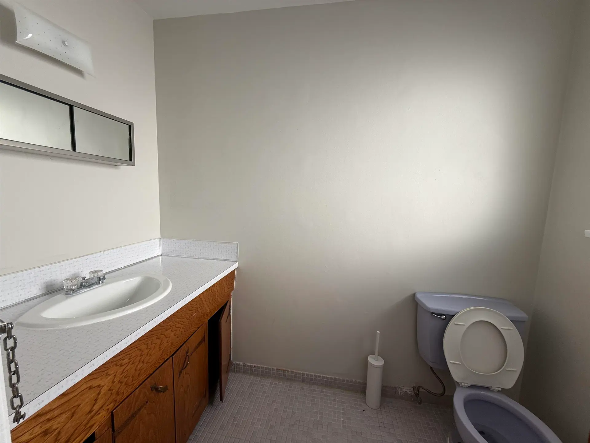 3466 E 2nd Avenue - Image 7
