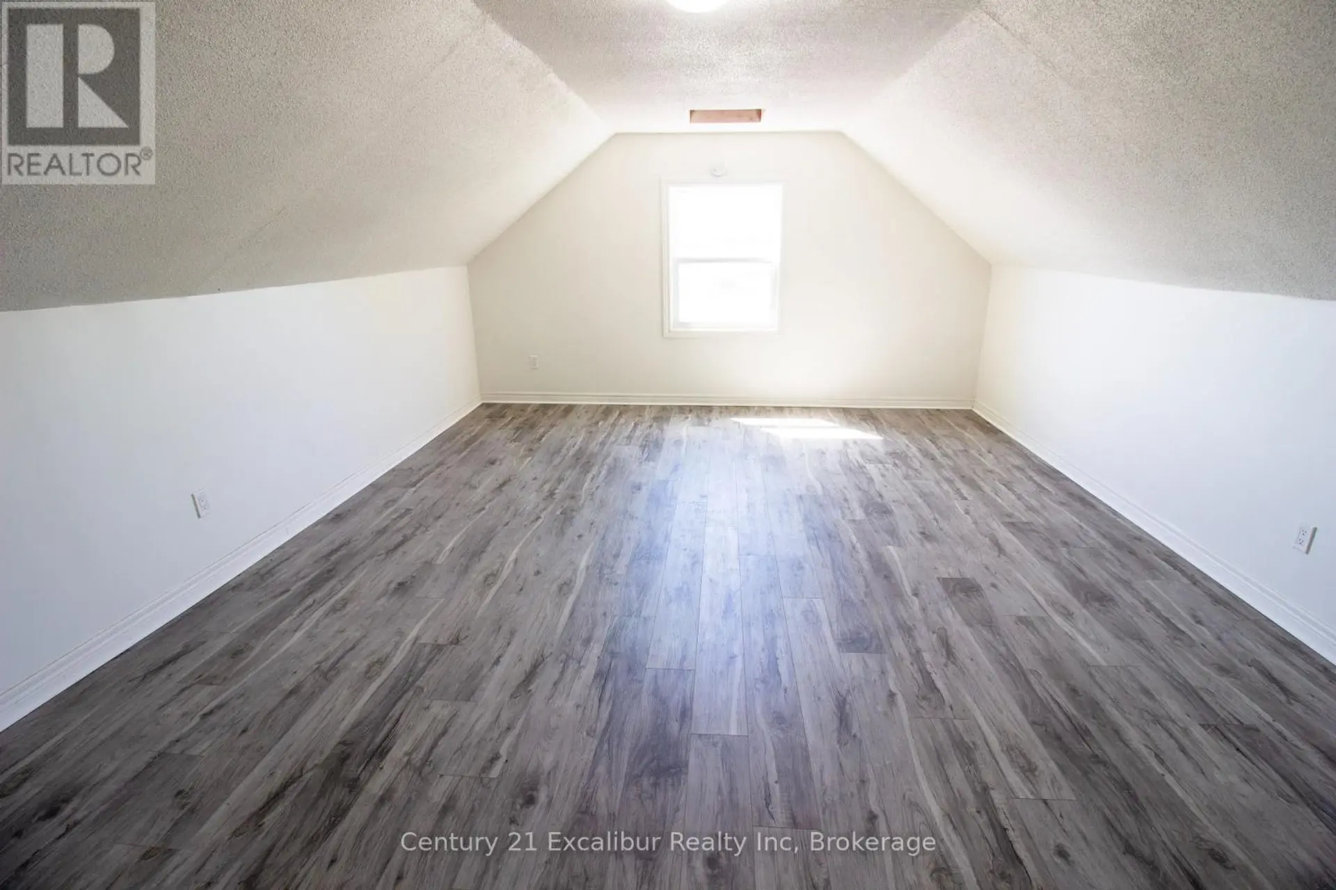 8323 LINE 12 ROAD W - Image 9