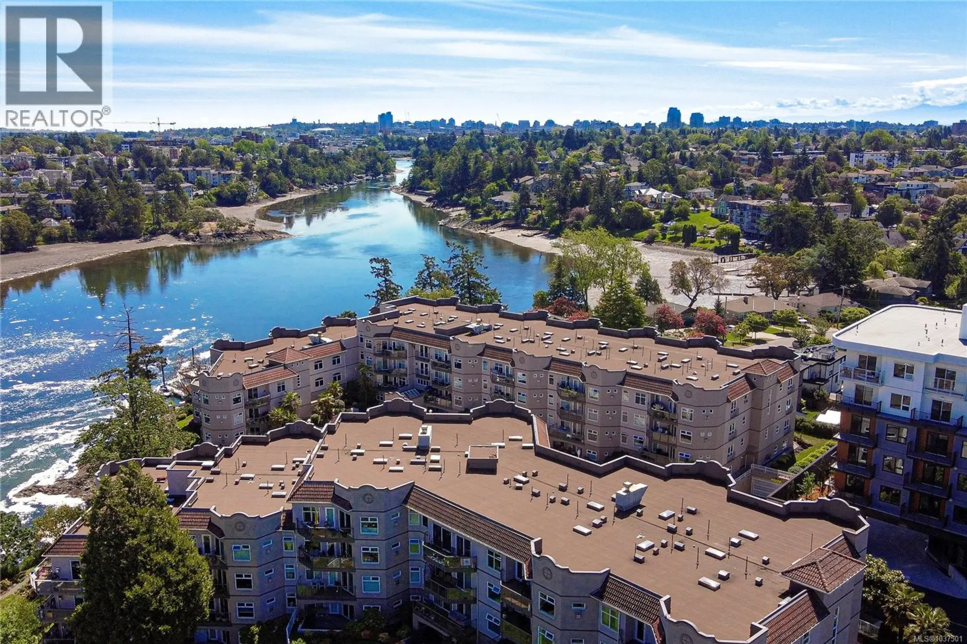 Property at #5 1083 Tillicum Rd, Esquimalt, BC