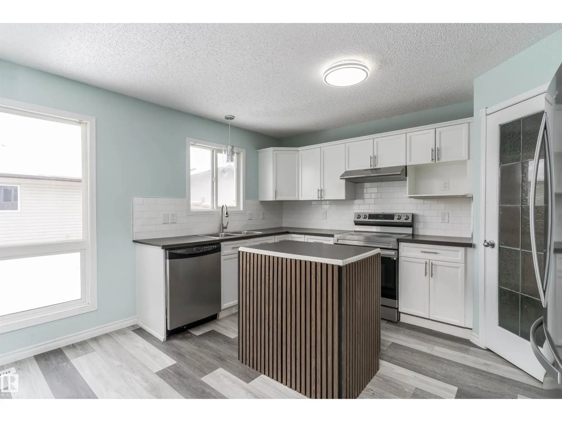 16304 43 ST NW - Image 6