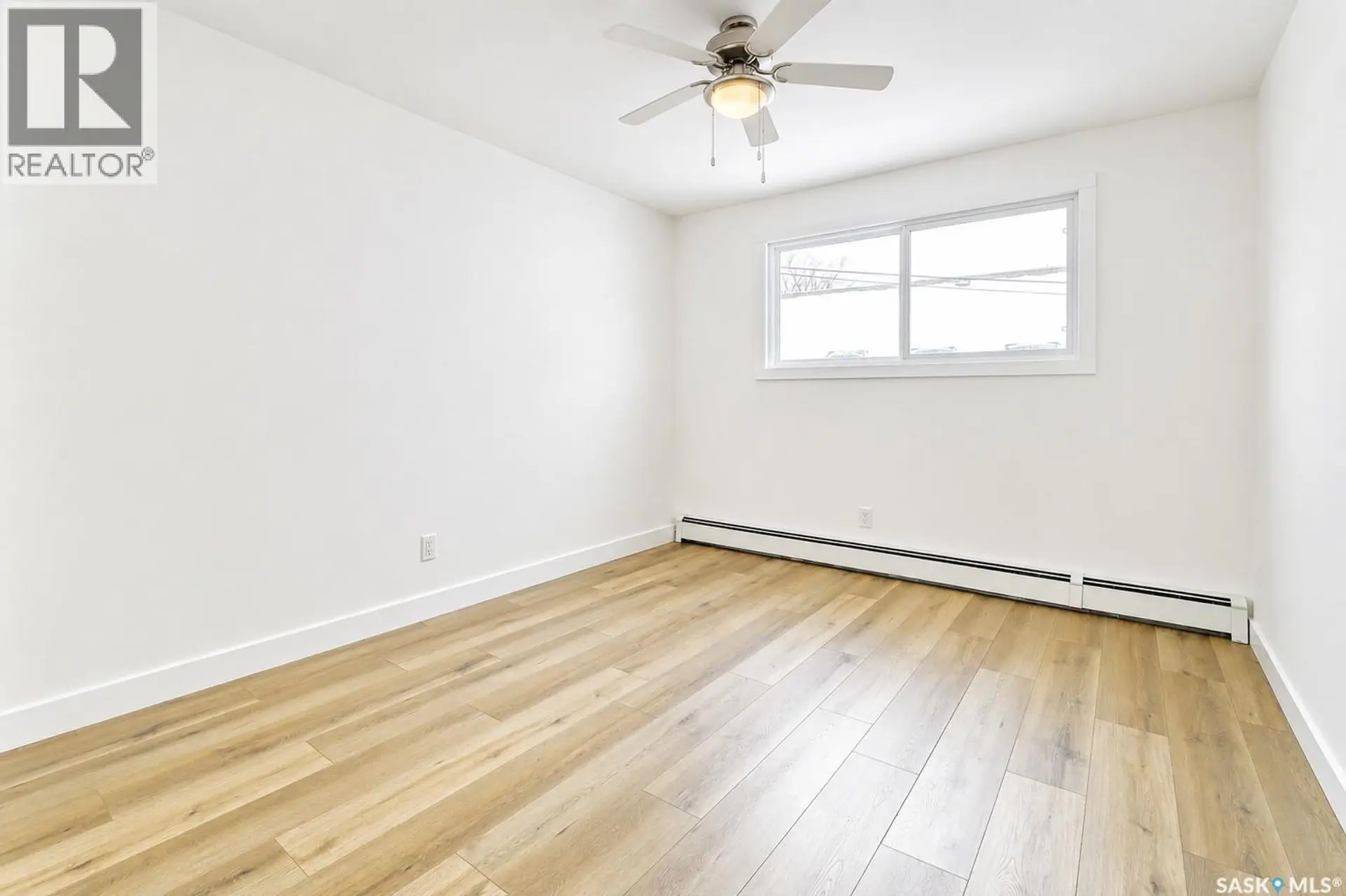 #11 2121 Rae STREET - Image 10