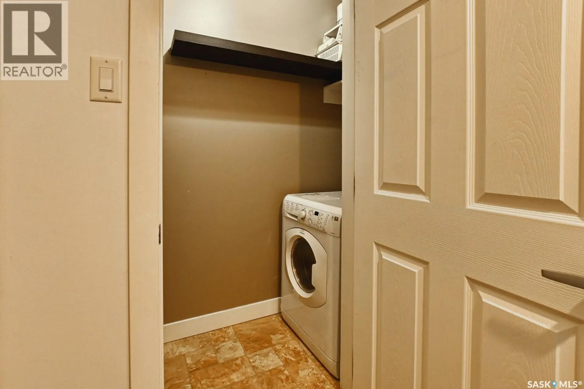 #11 2121 Rae STREET - Image 11