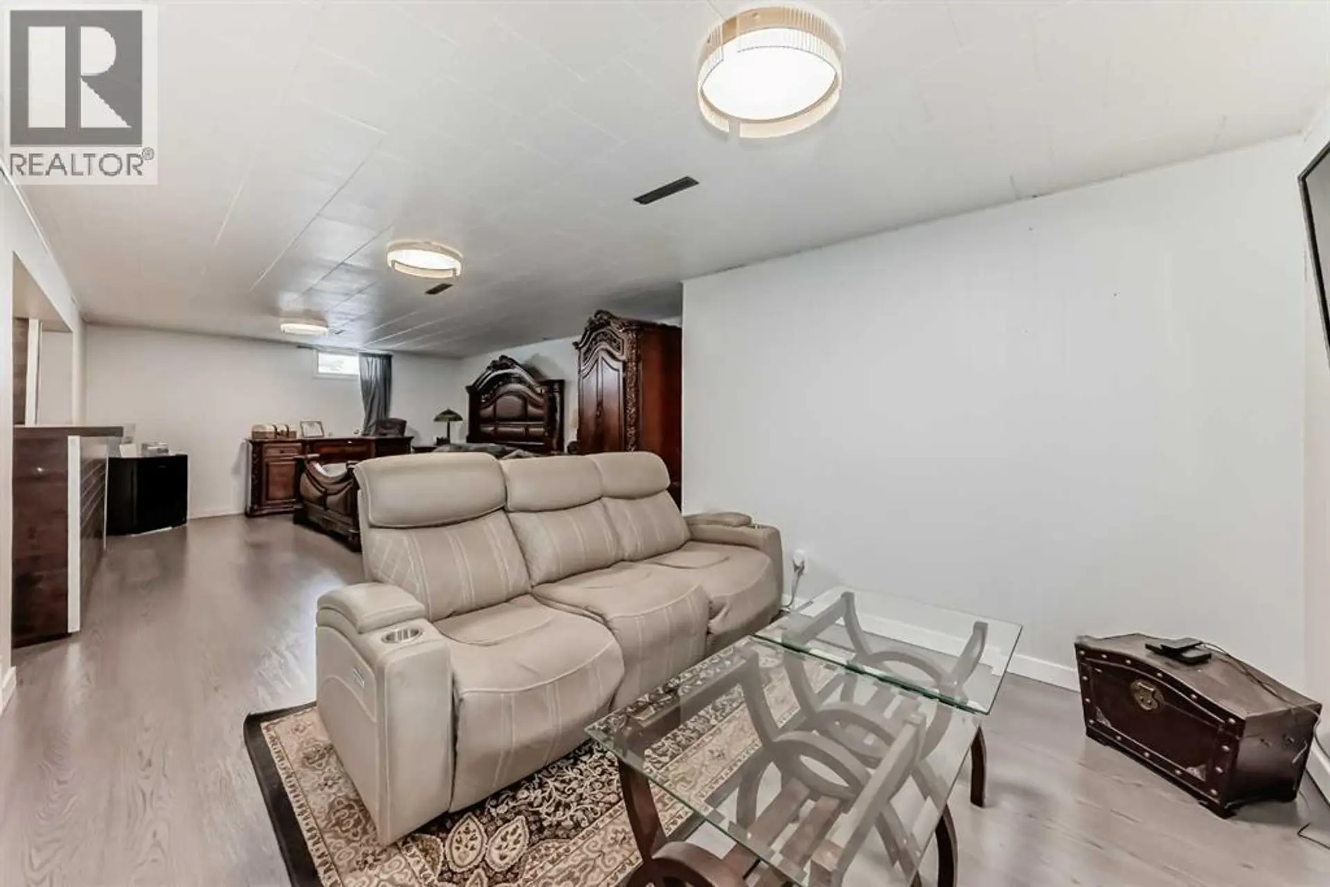 4117 45 Street - Image 12