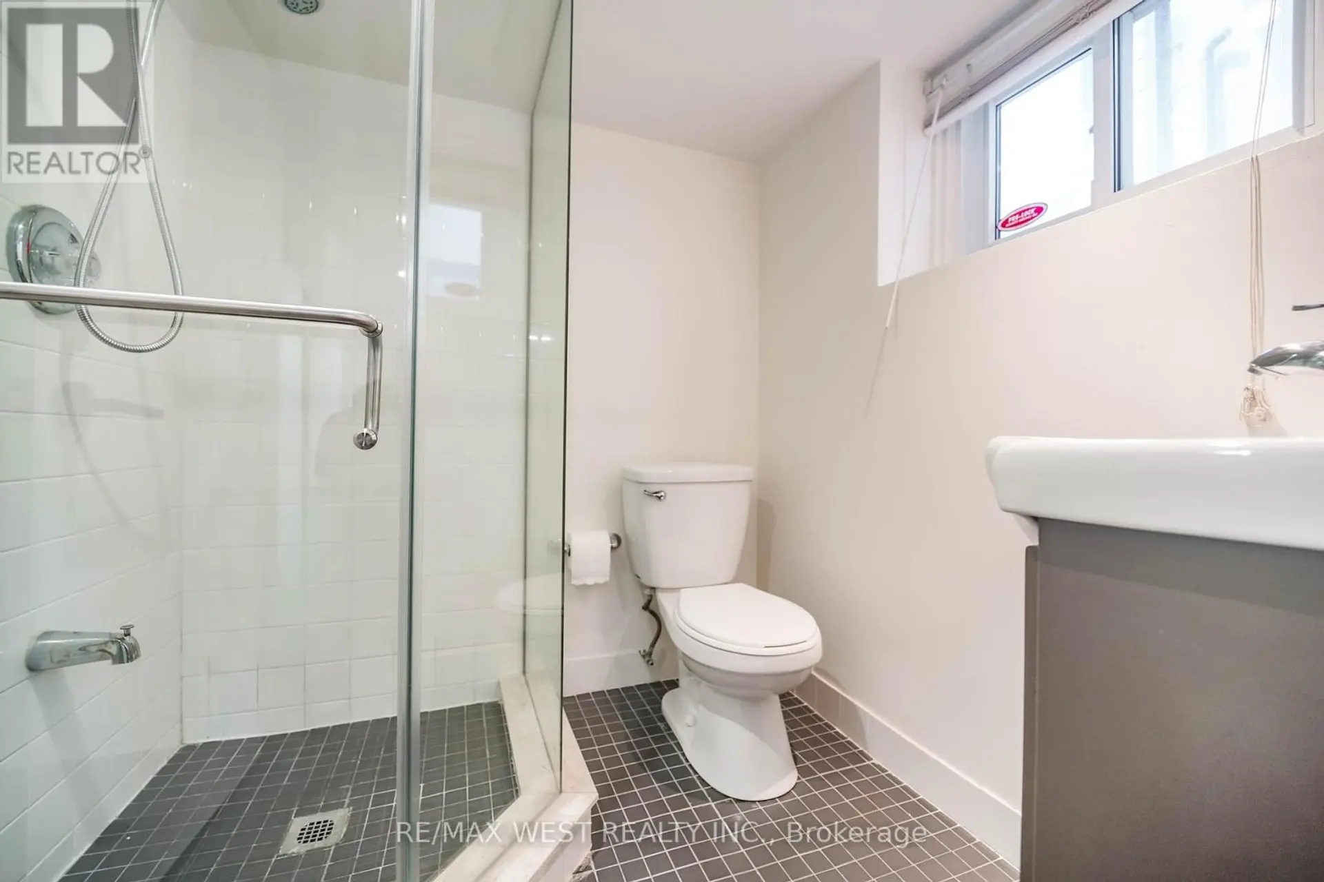 79 ELMSTHORPE AVENUE - Image 13