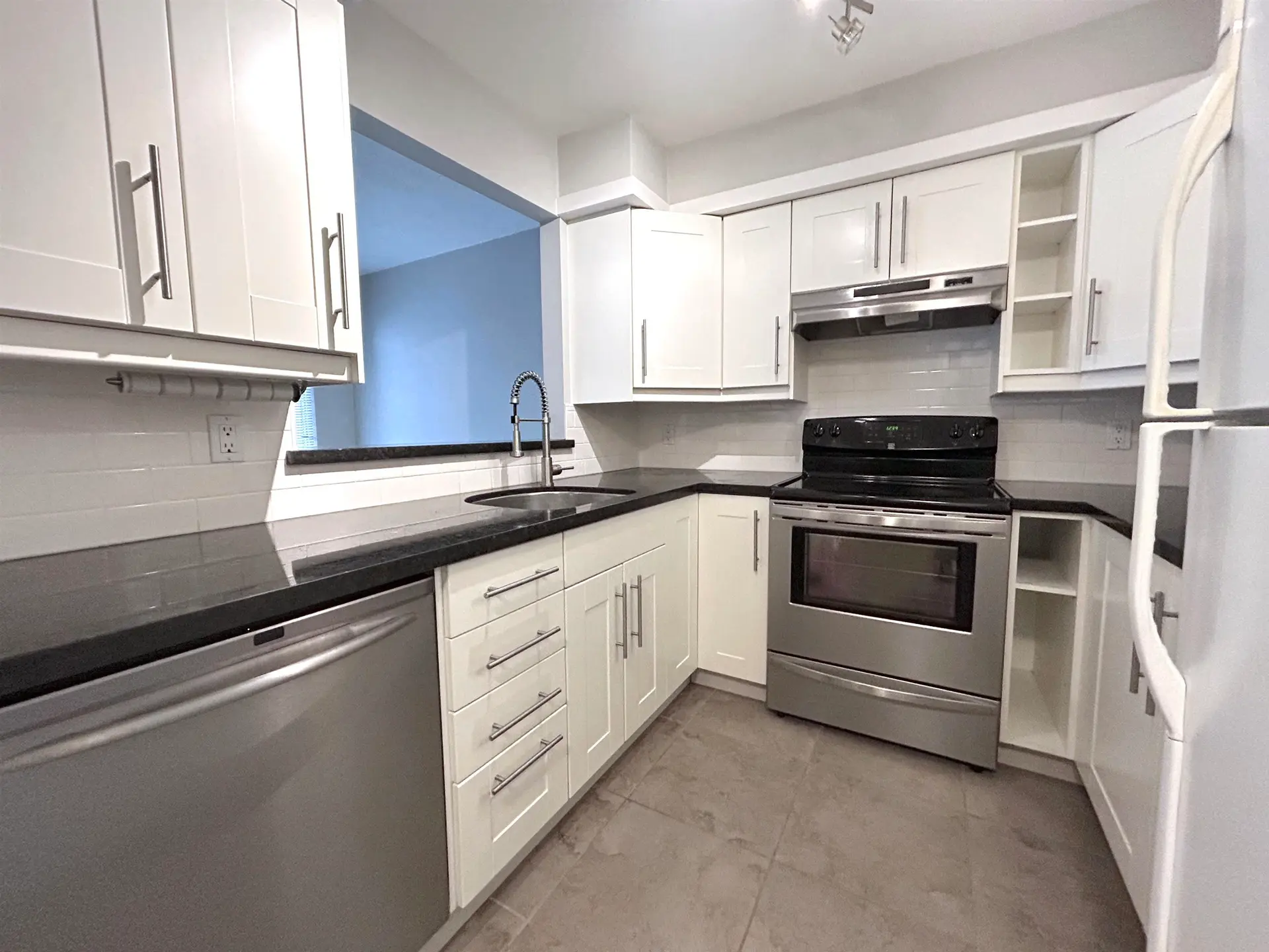 #208 737 Hamilton Street - Image 2
