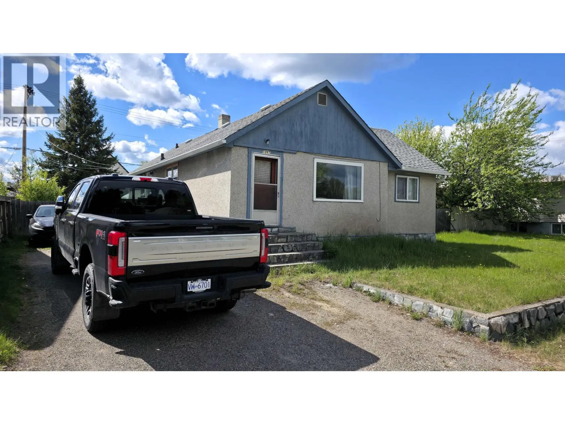 1047 CARNEY STREET - Image 12