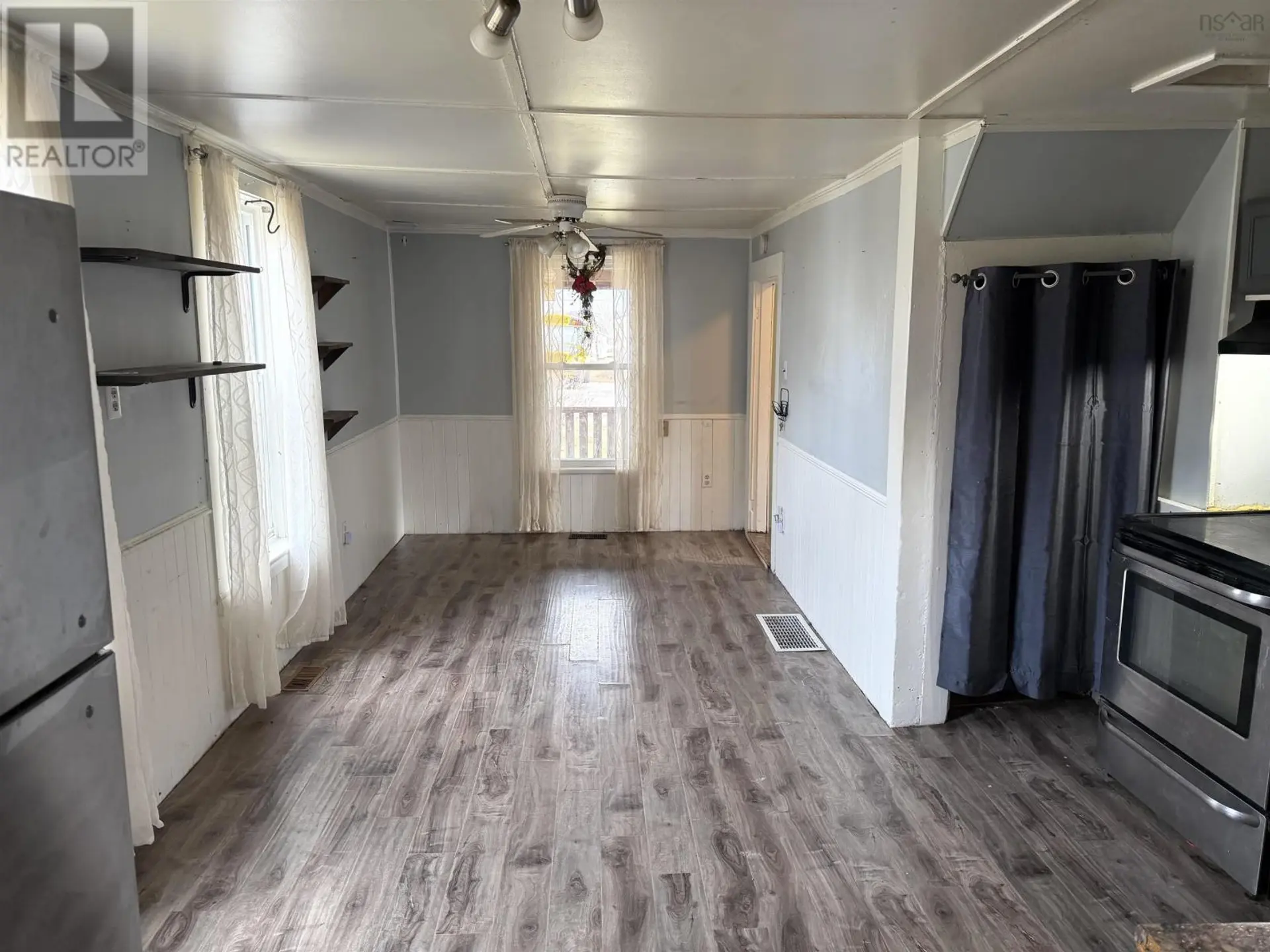 2149 Cowan Street - Image 6