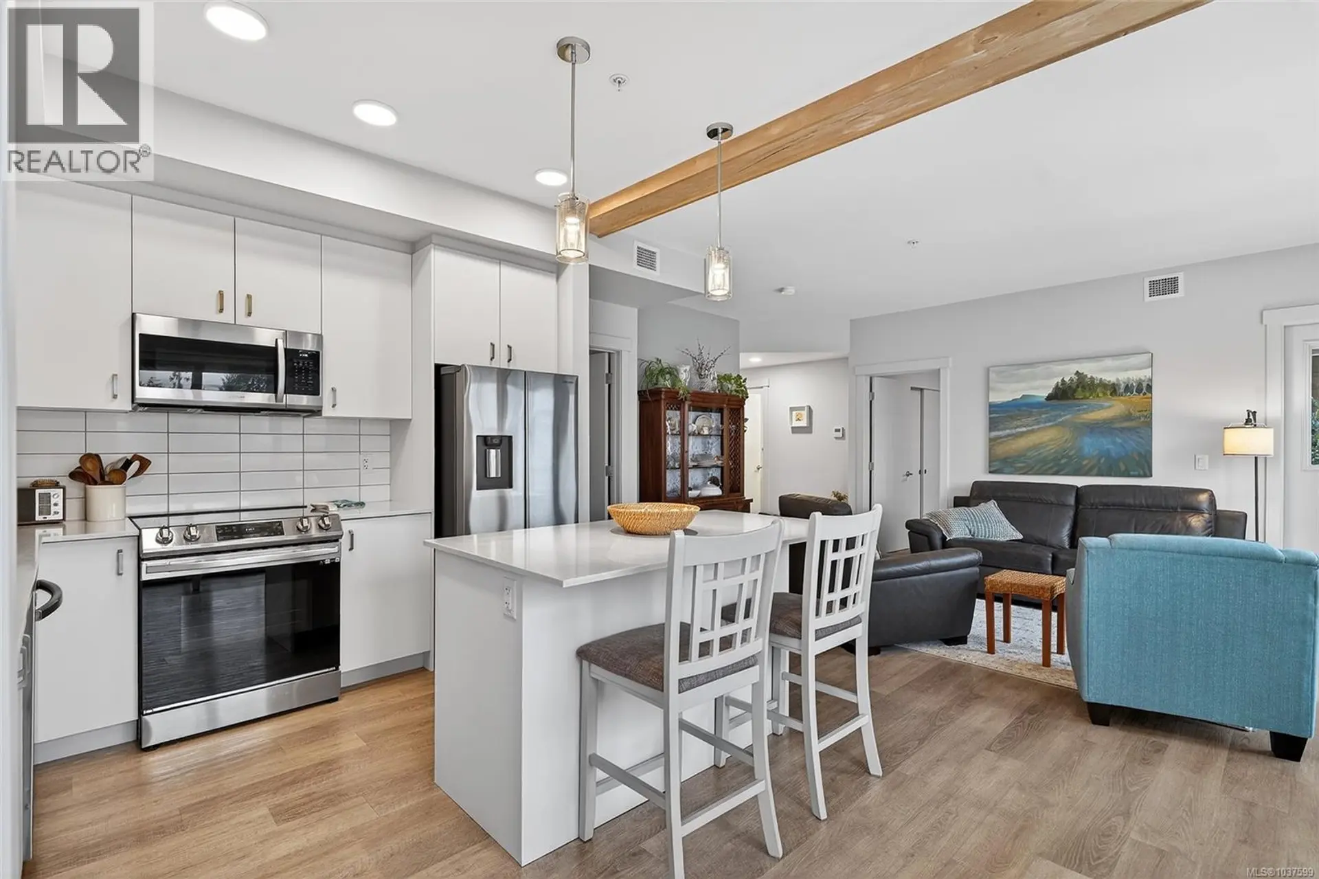 Property at #202 120 Jensen Ave E, Parksville, BC