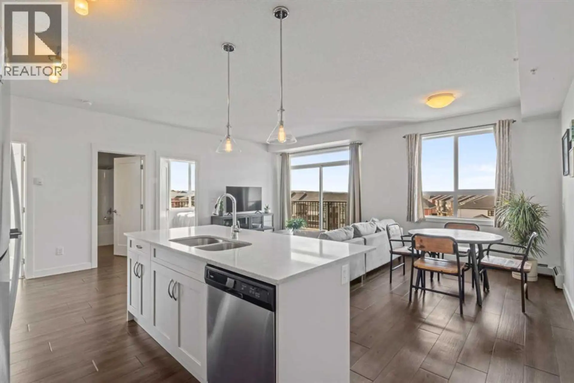 #404 10 Walgrove Walk SE - Image 4