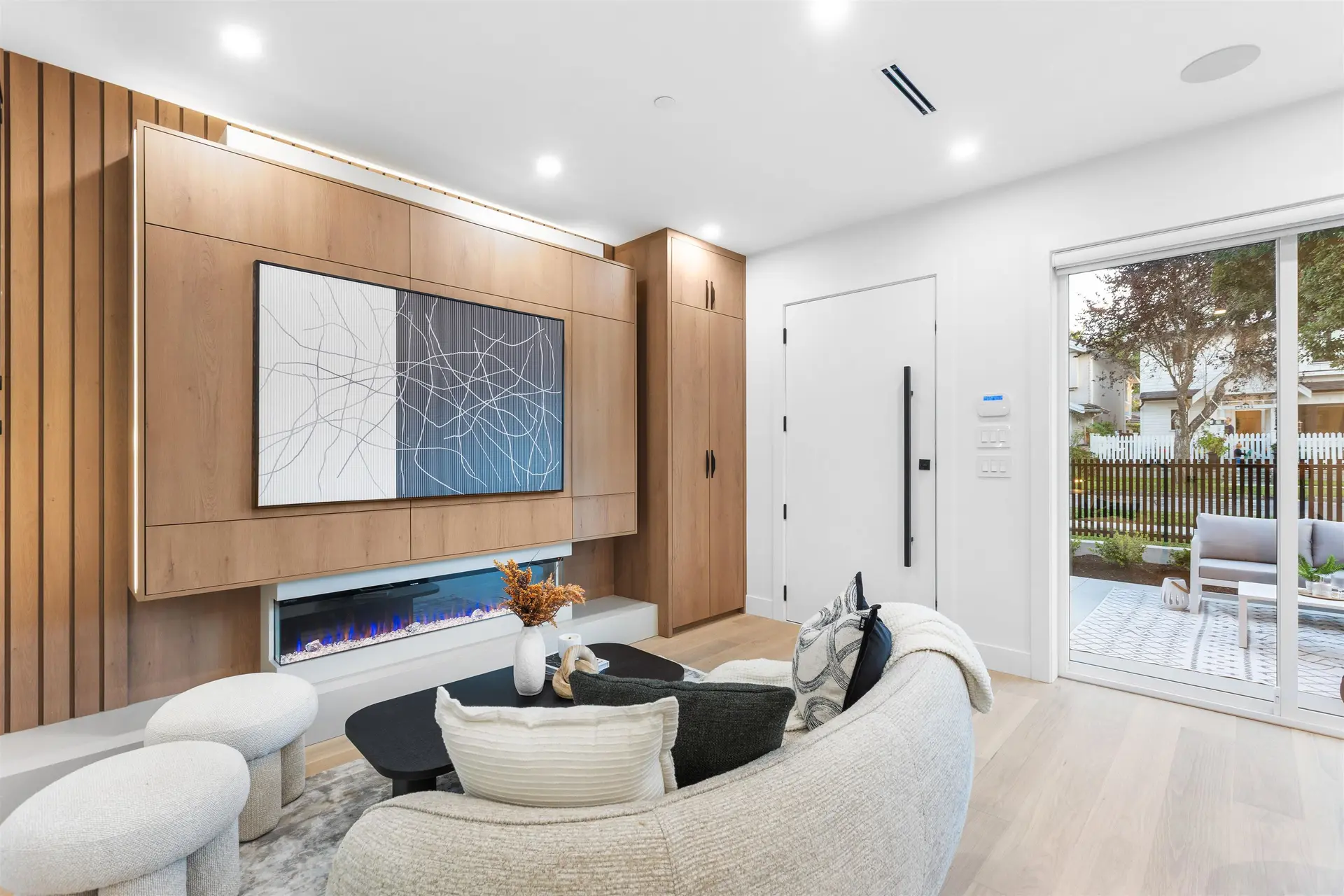 #1 2435 Napier Street - Image 3