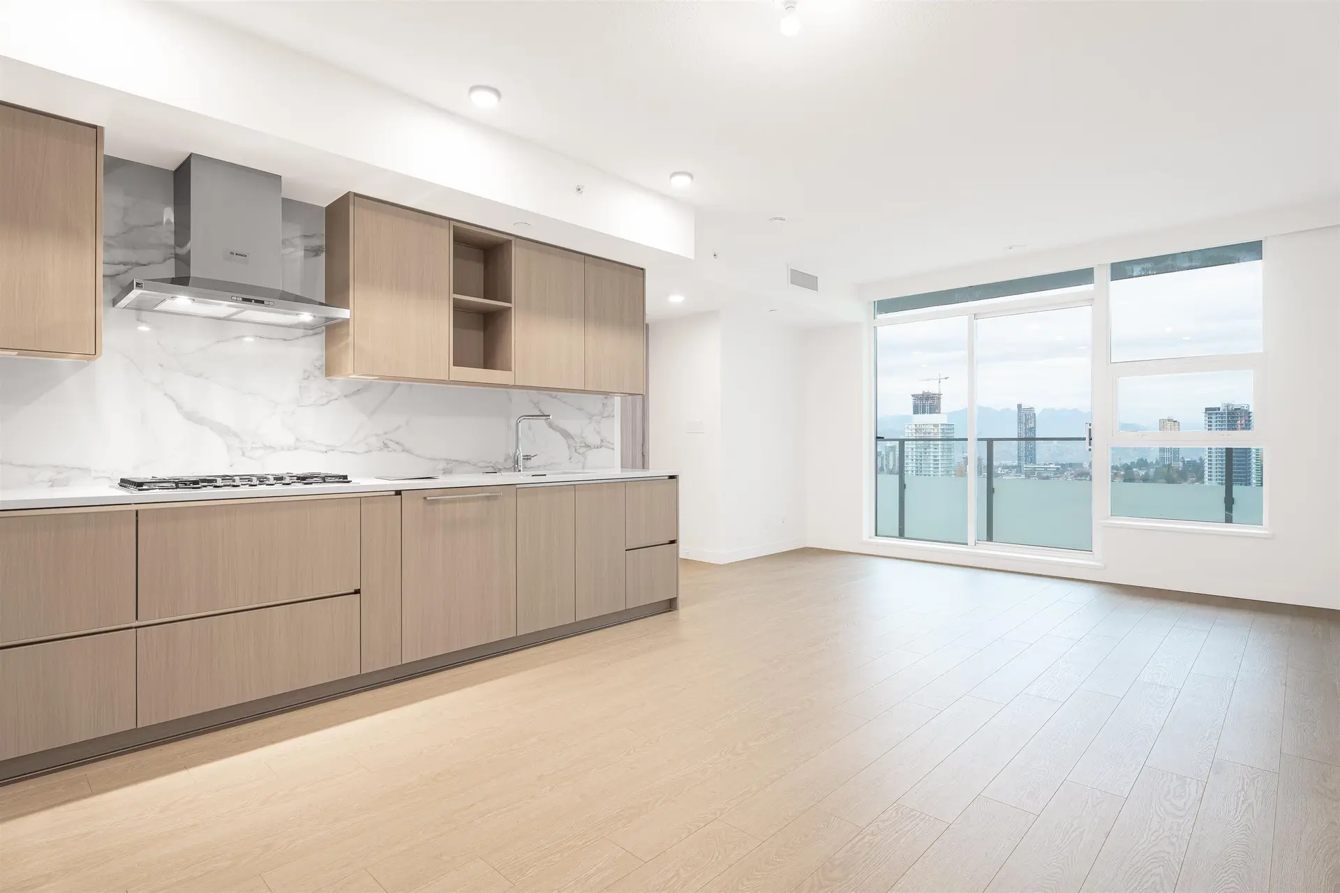 #2709 13768 100 Avenue - Image 2