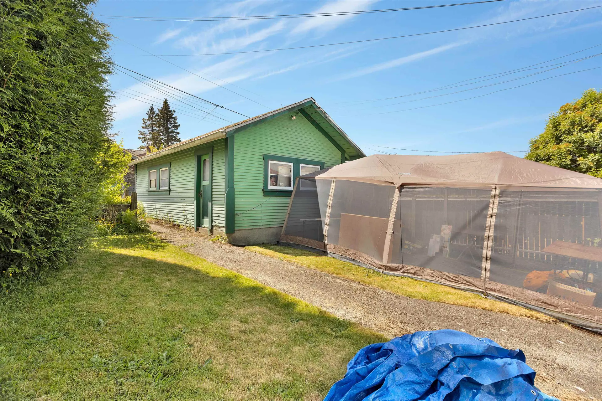3450 Oxford Street - Image 9