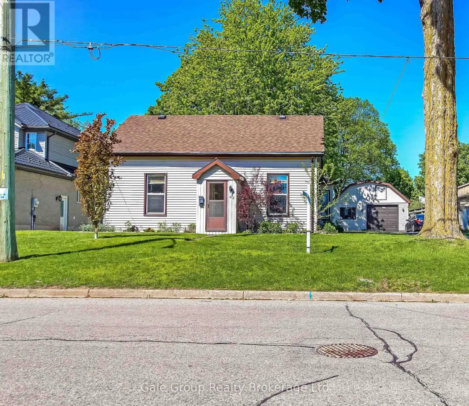 42 MAUD STREET - Image 1
