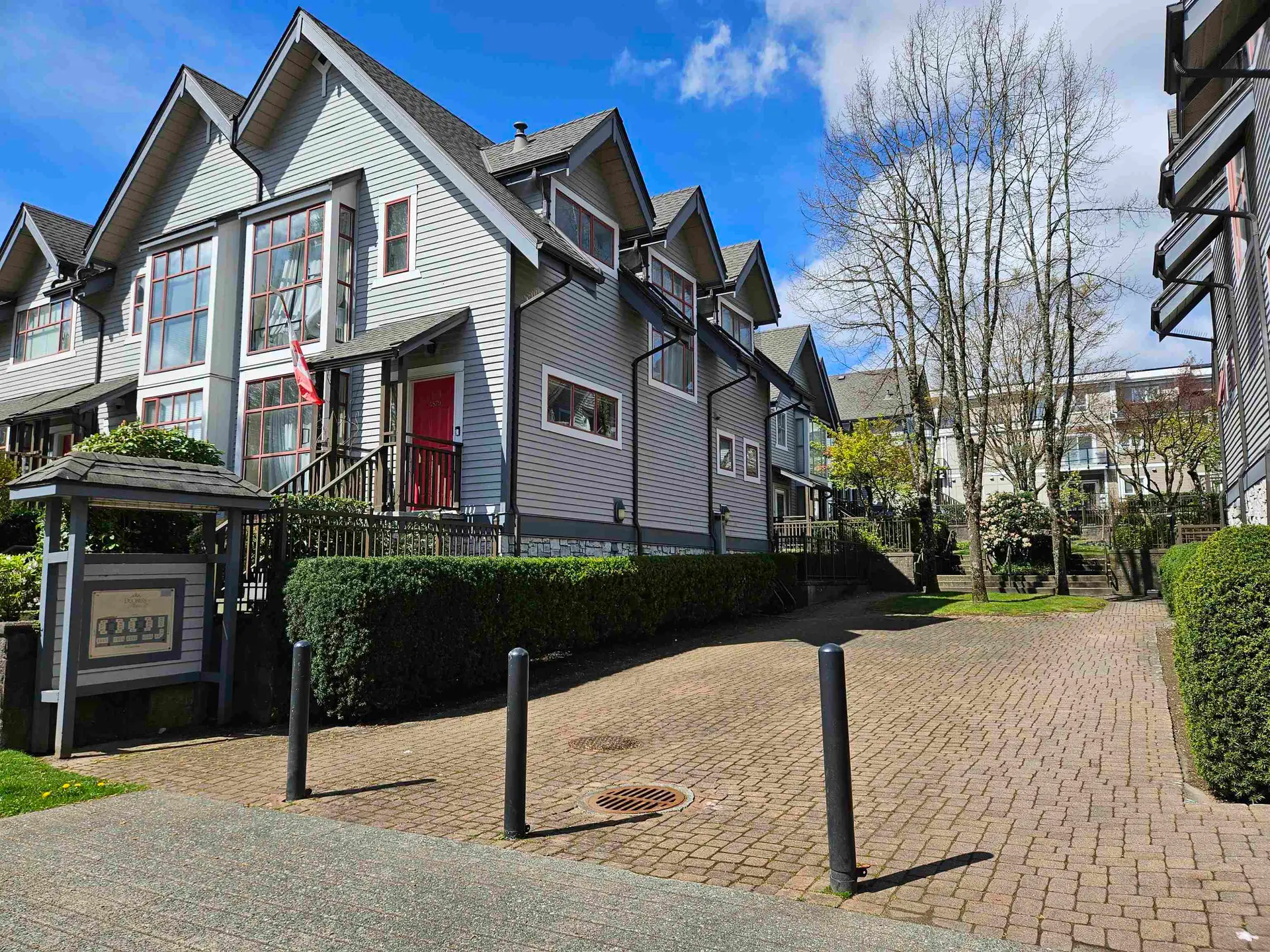4875 Duchess Street - Image 4
