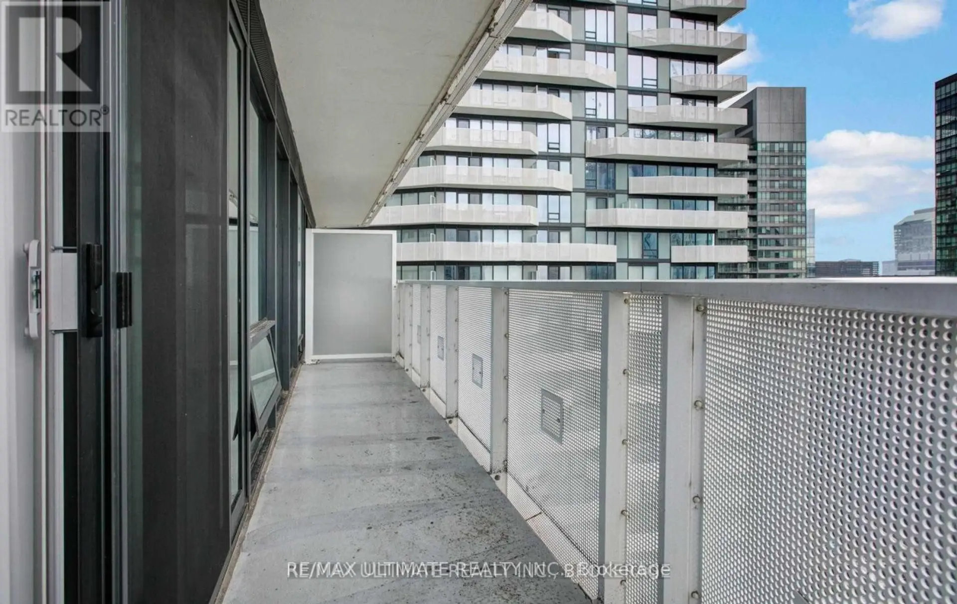 #4203 88 HARBOUR STREET - Image 15