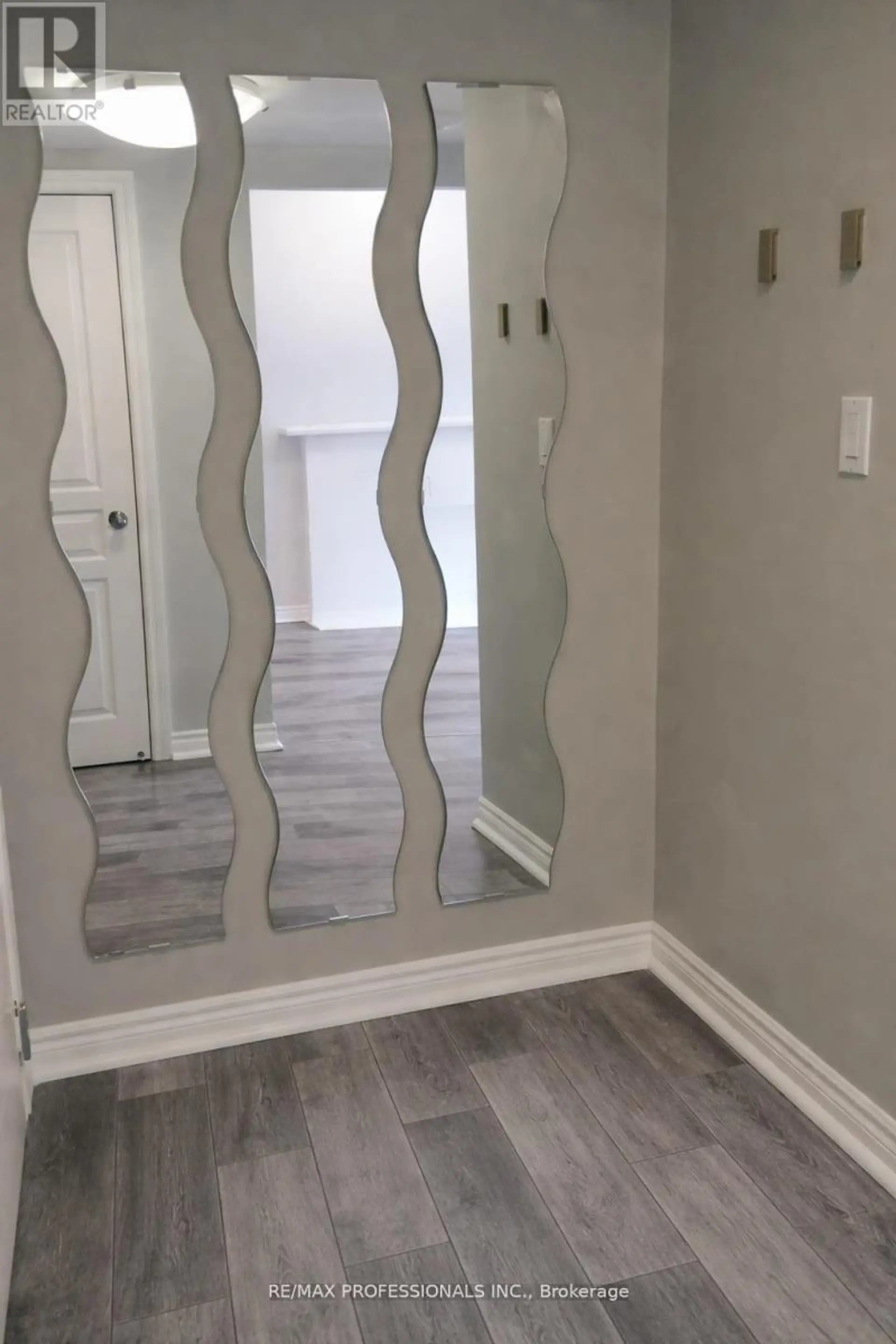 #105 412 JARVIS STREET - Image 18