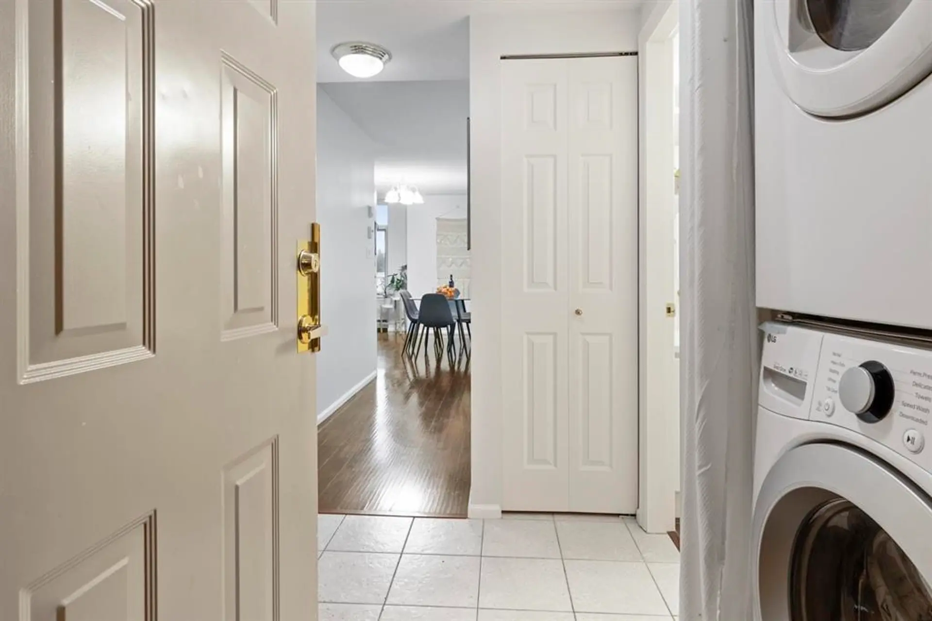 #906 13880 101 Avenue - Image 2