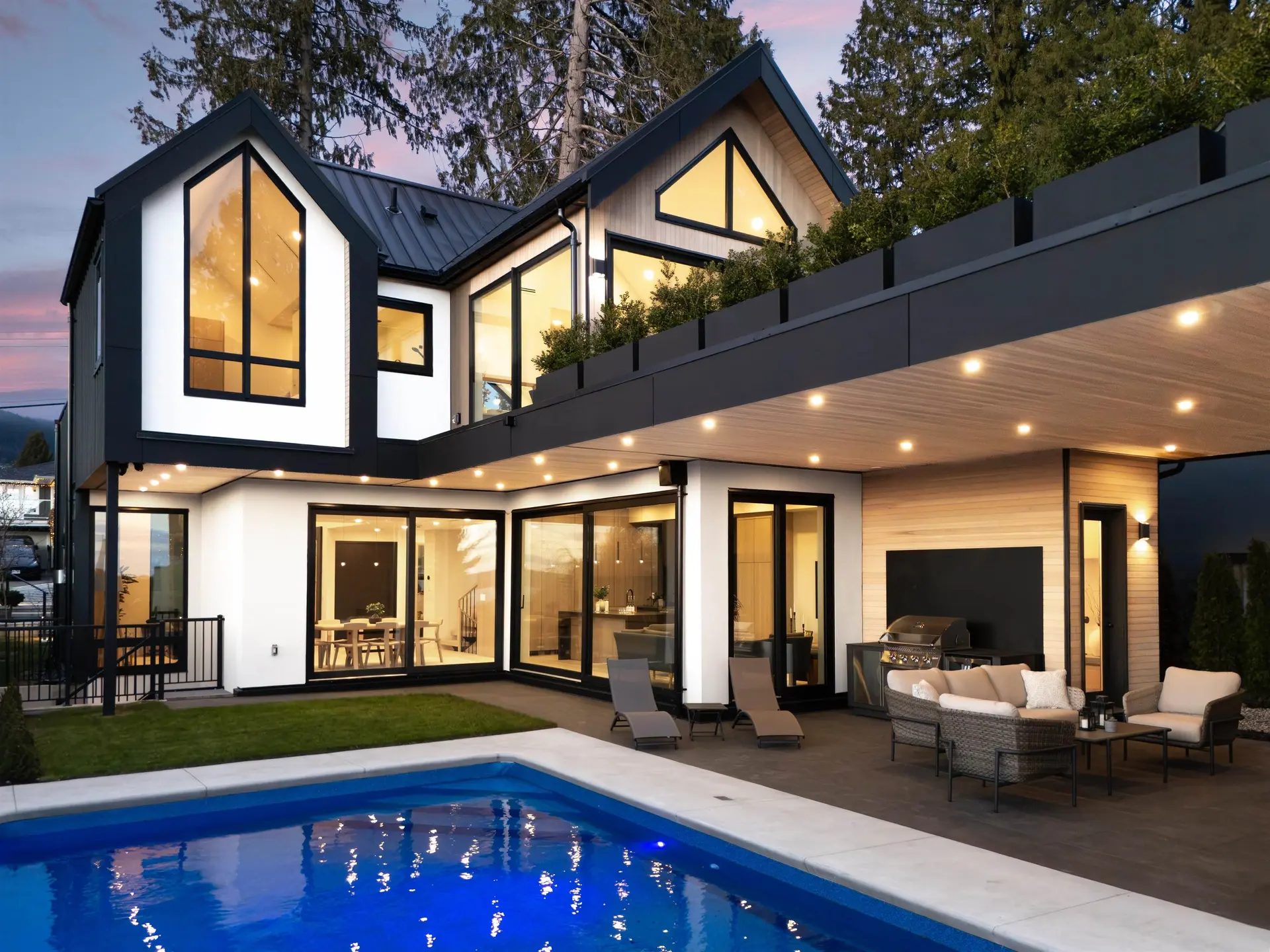 Property at 1066 Fulton Avenue, West Vancouver, BC