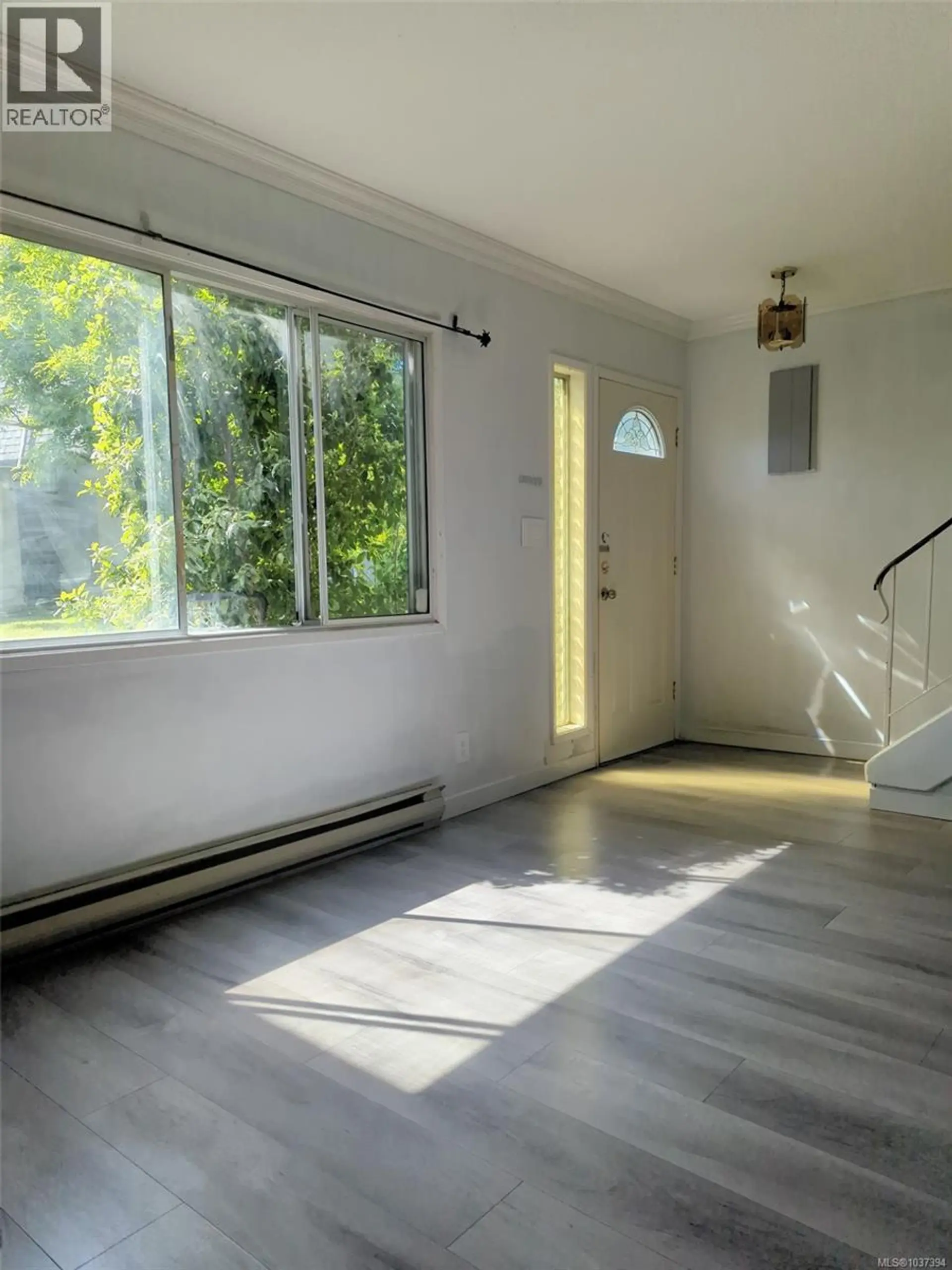 976 Market St - Image 4