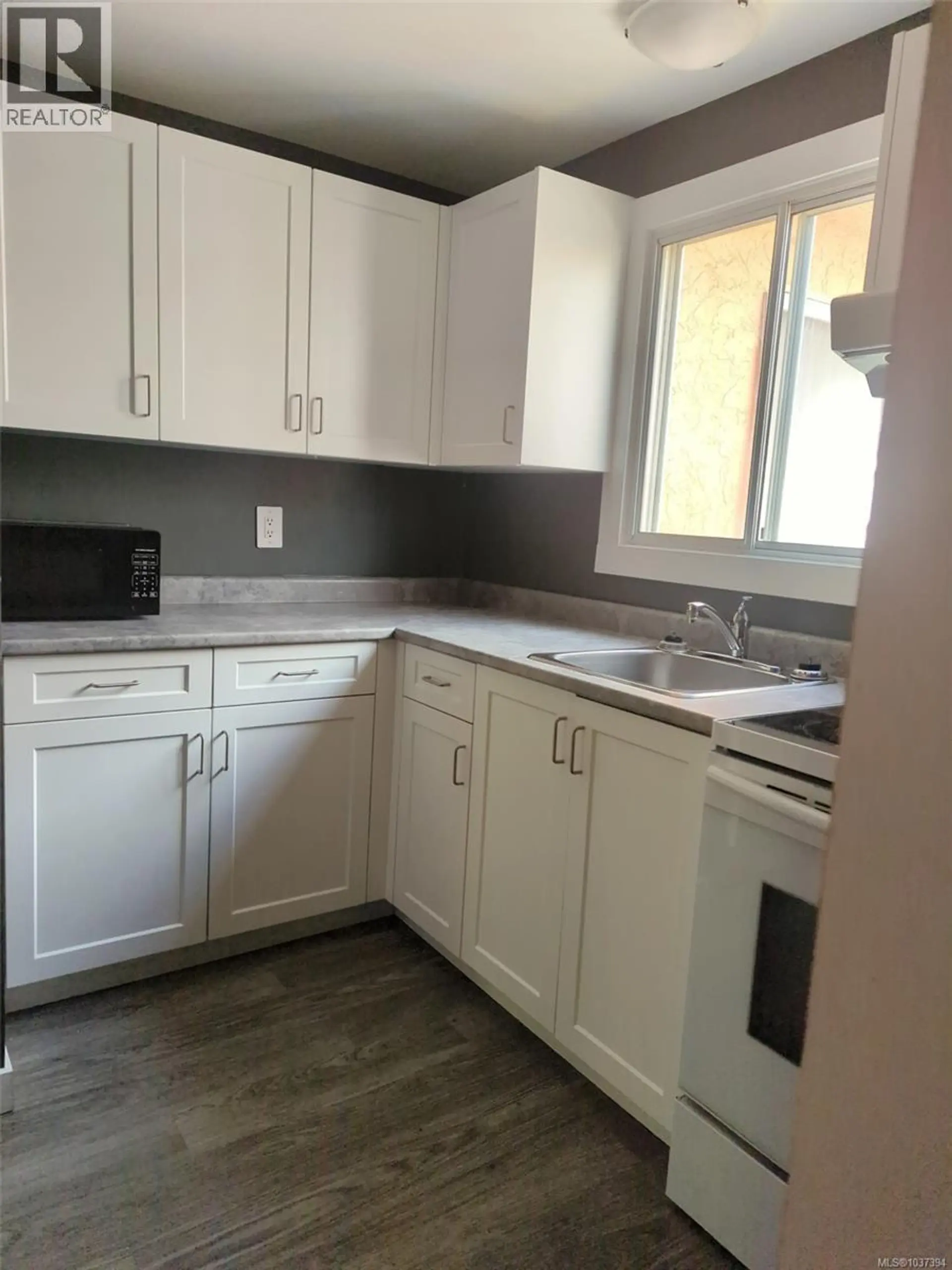976 Market St - Image 7