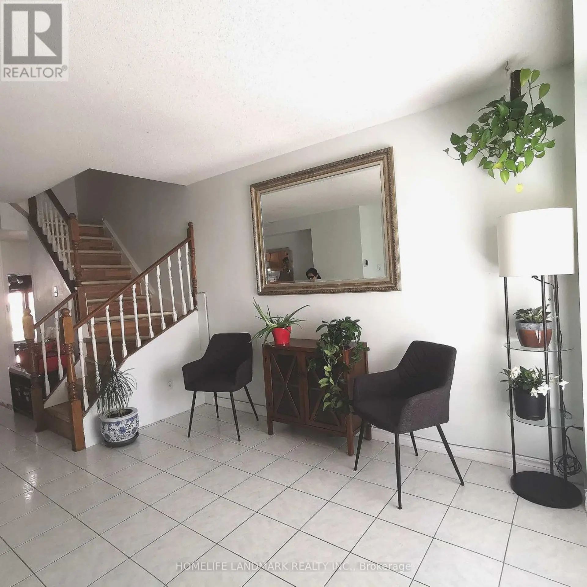 #123 275 BROADVIEW AVENUE - Image 6