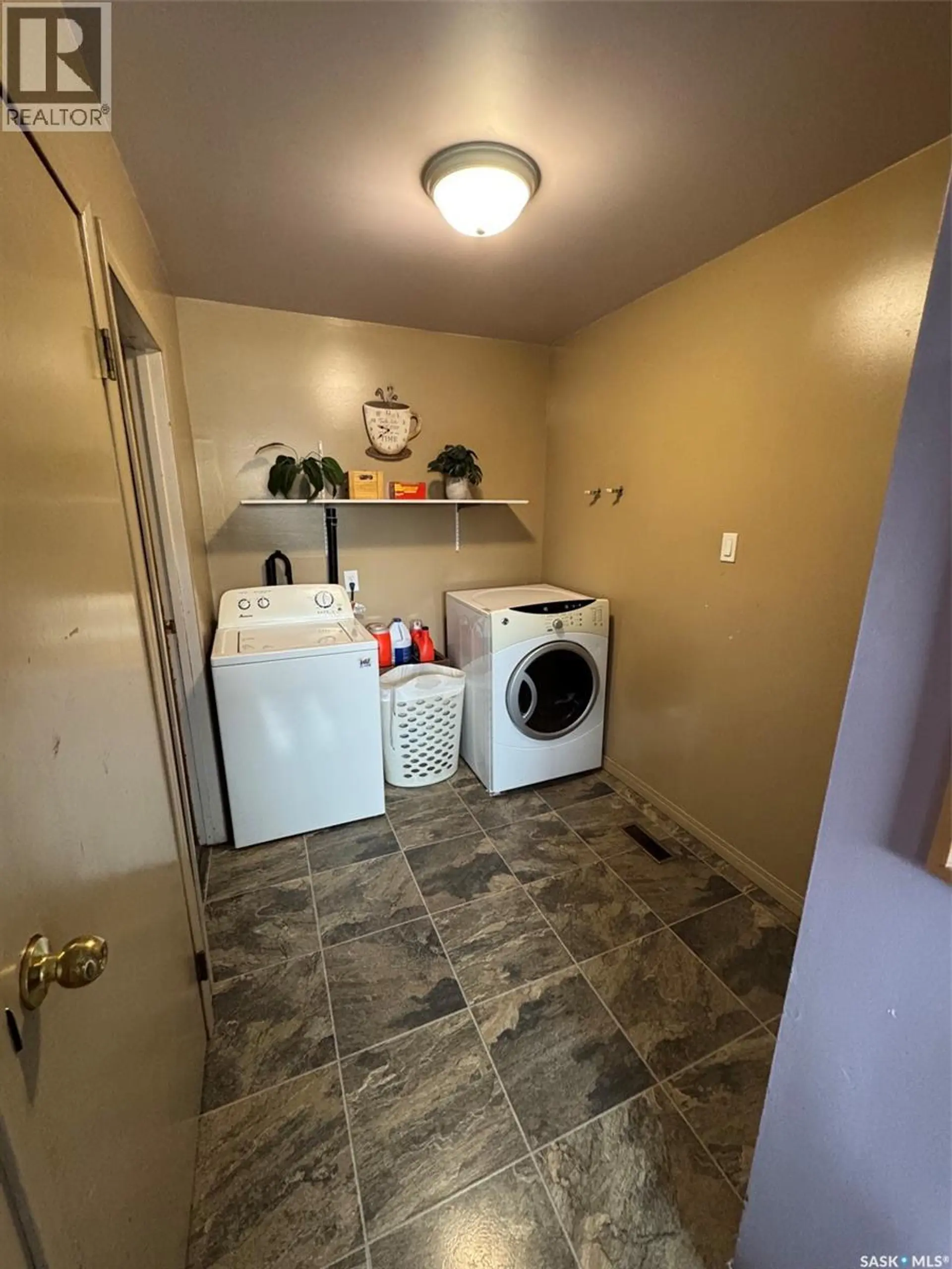 702 Second STREET - Image 4