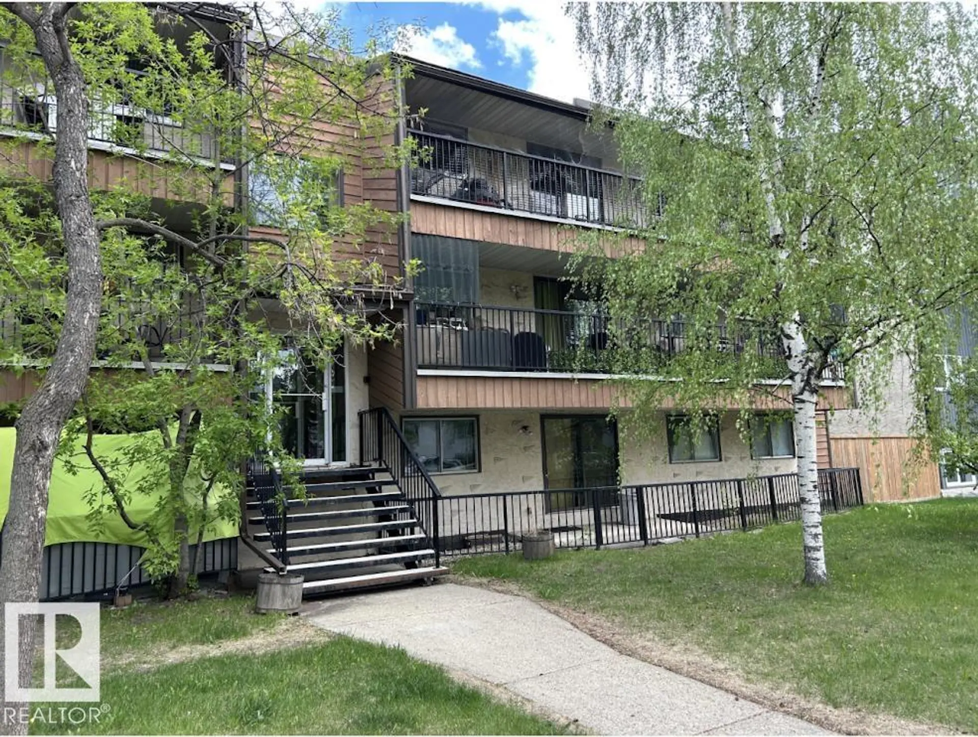 #10 10737 116 ST NW - Image 1