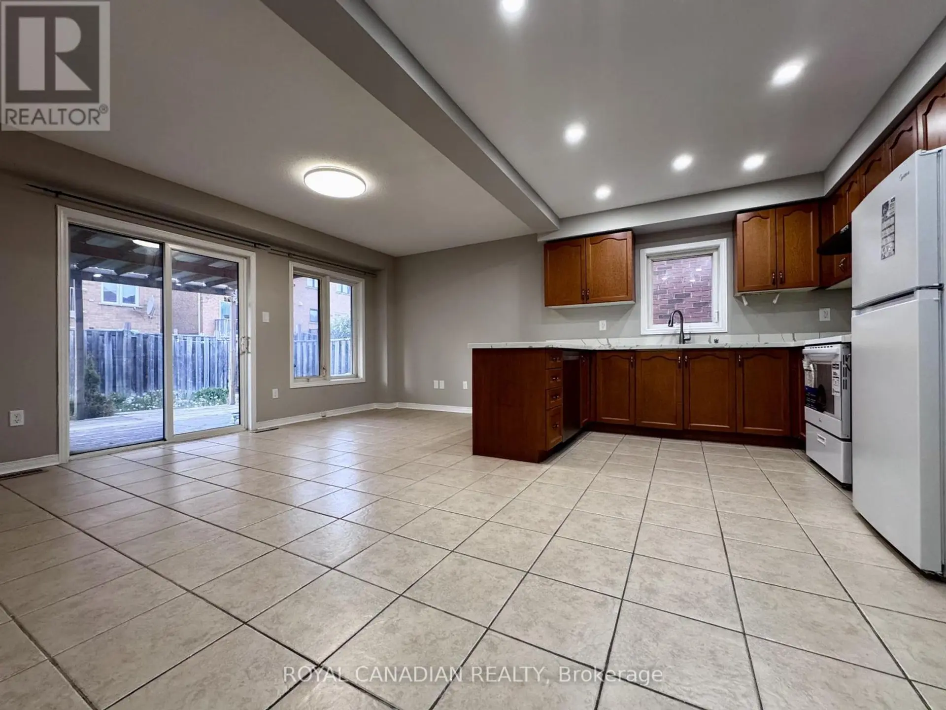 10 GUINEVERE ROAD - Image 4