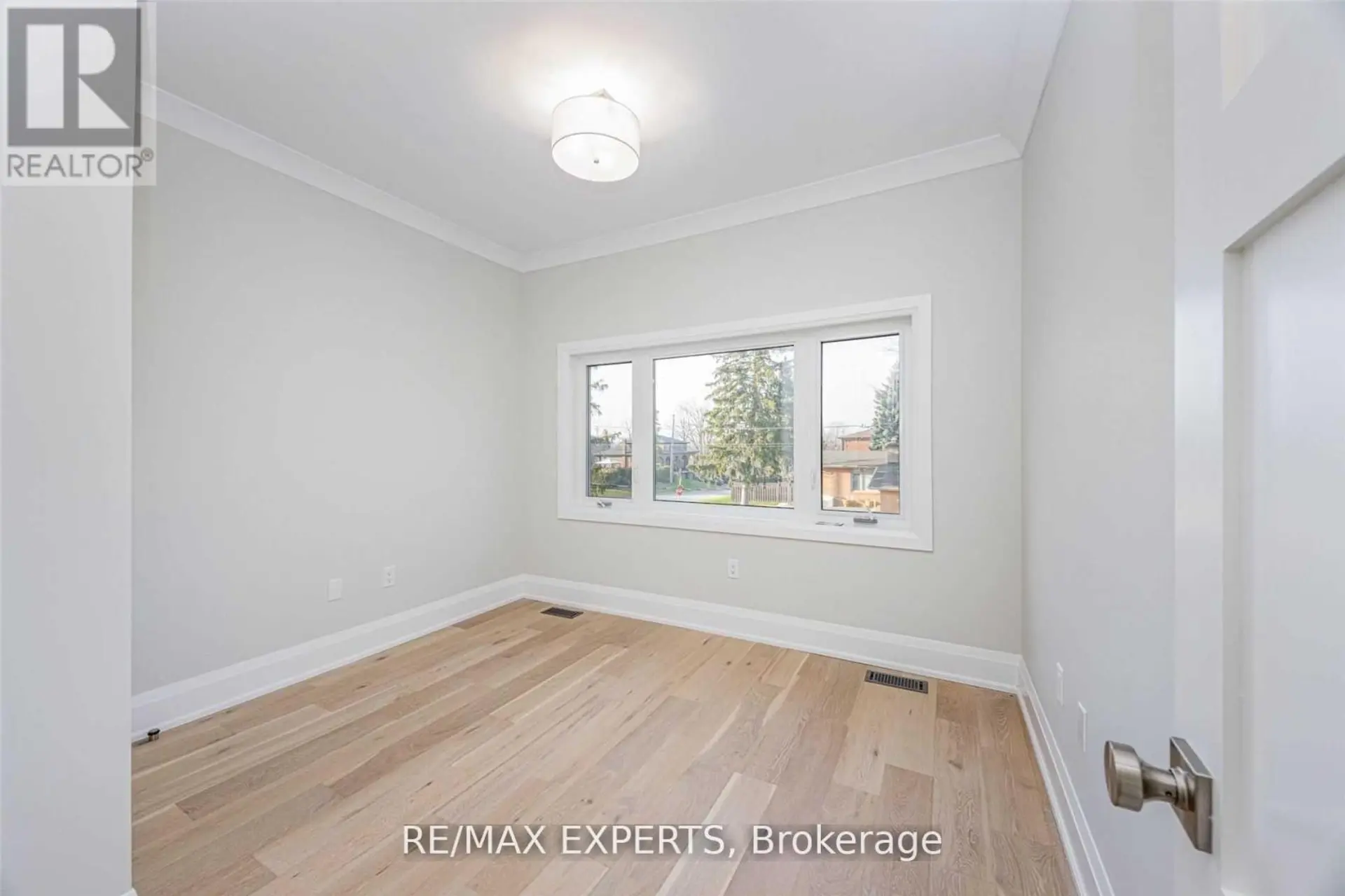 55 MUIR AVENUE - Image 11