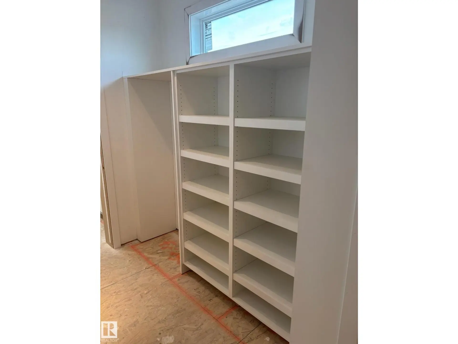 30 ELSINORE PL NW - Image 4