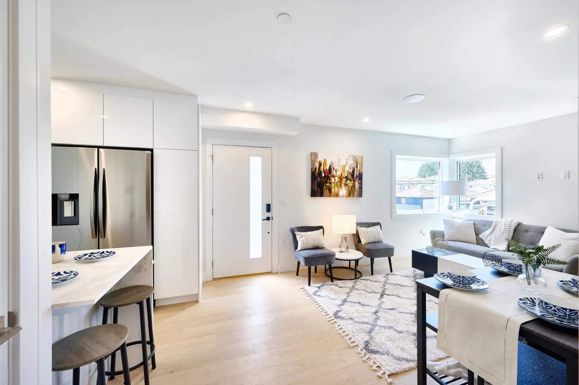 810 E 51st Avenue - Image 4
