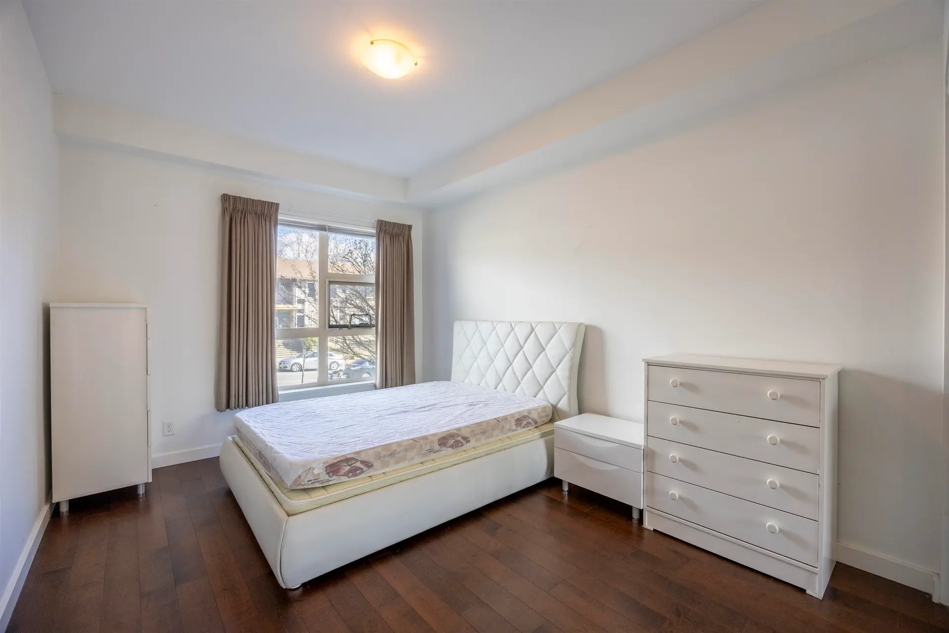 #206 1033 St. Georges Avenue - Image 13