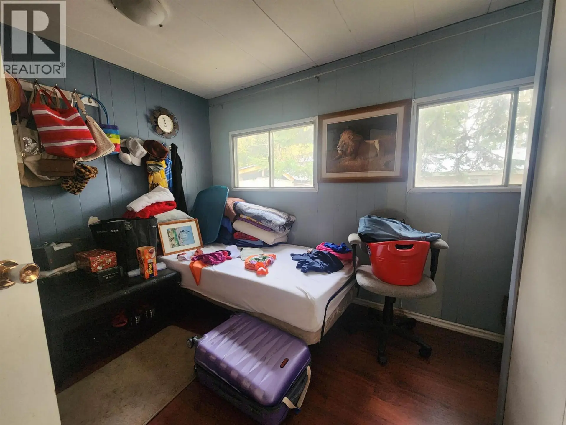 3906 KNIGHT CRESCENT - Image 4