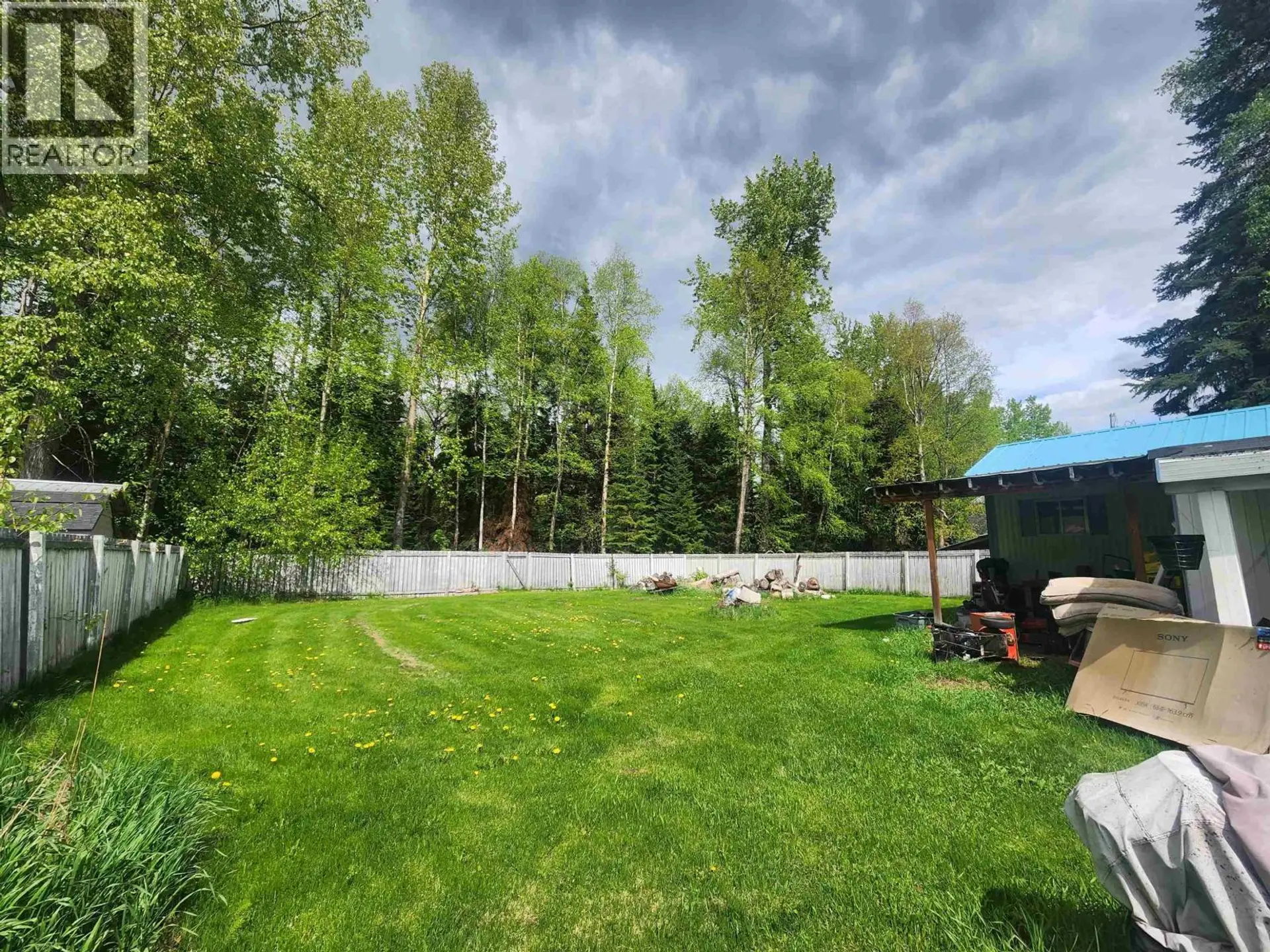 3906 KNIGHT CRESCENT - Image 5
