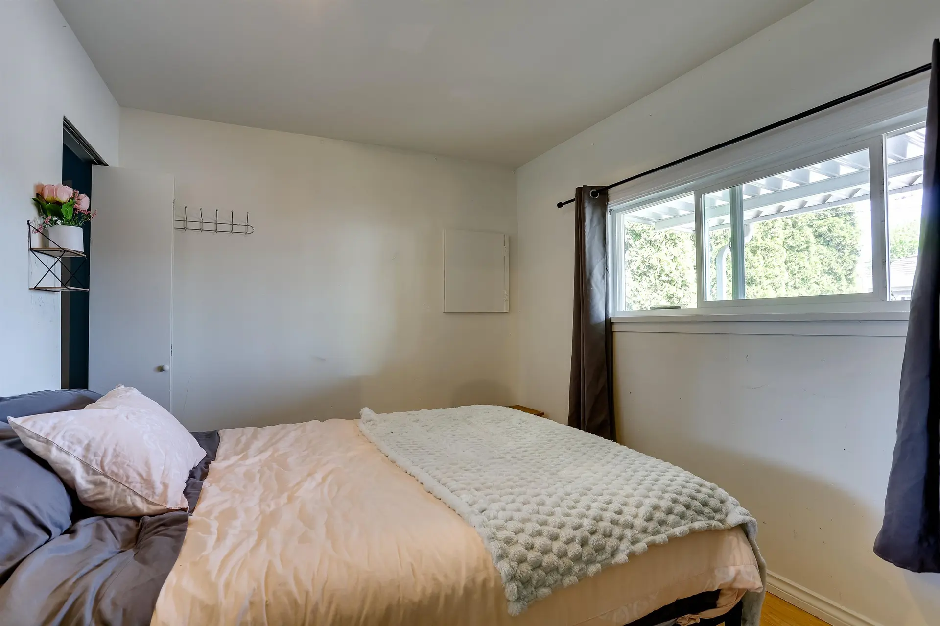 936 Nanaimo Street - Image 20