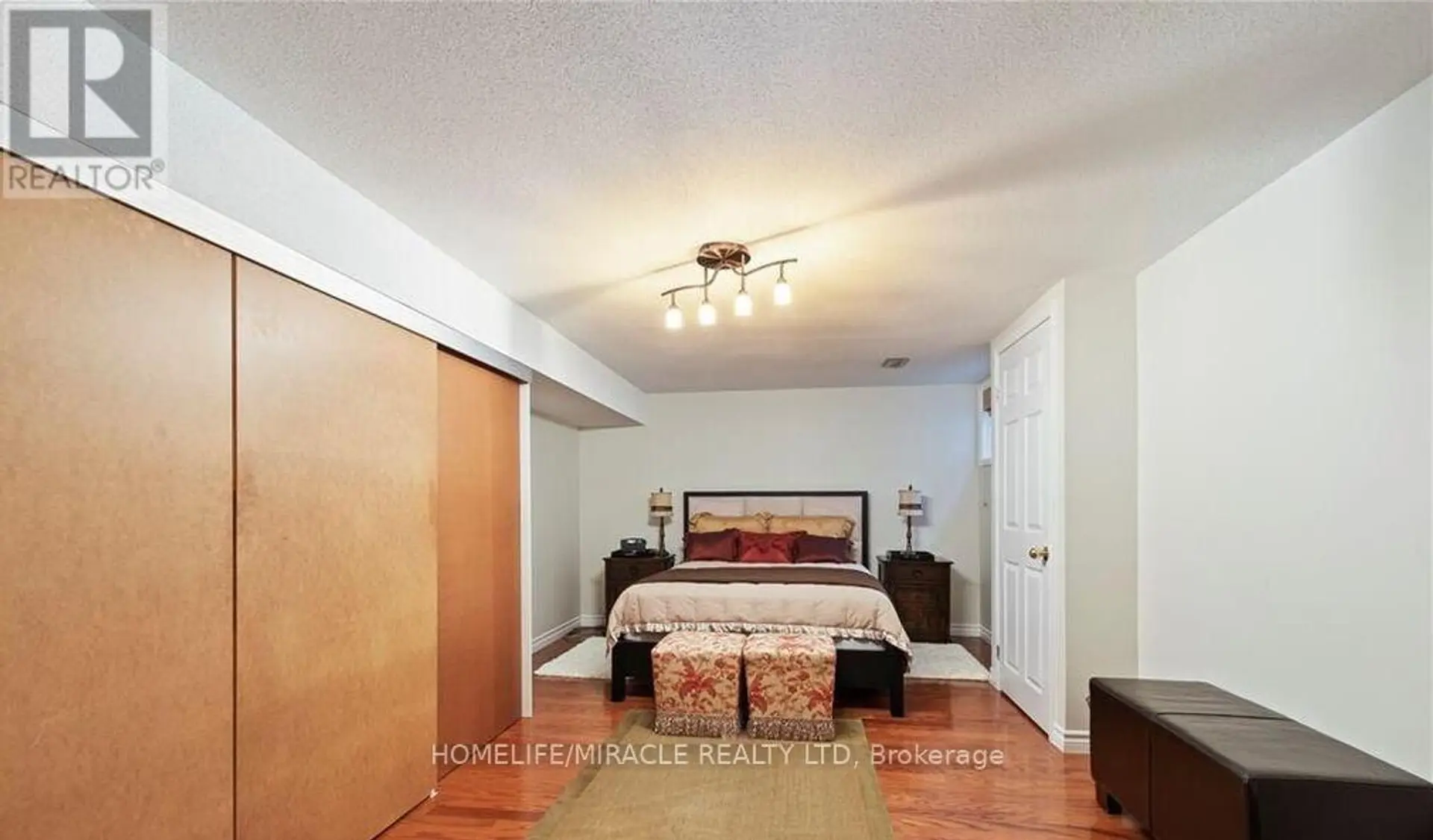 1079 MONA DRIVE - Image 13