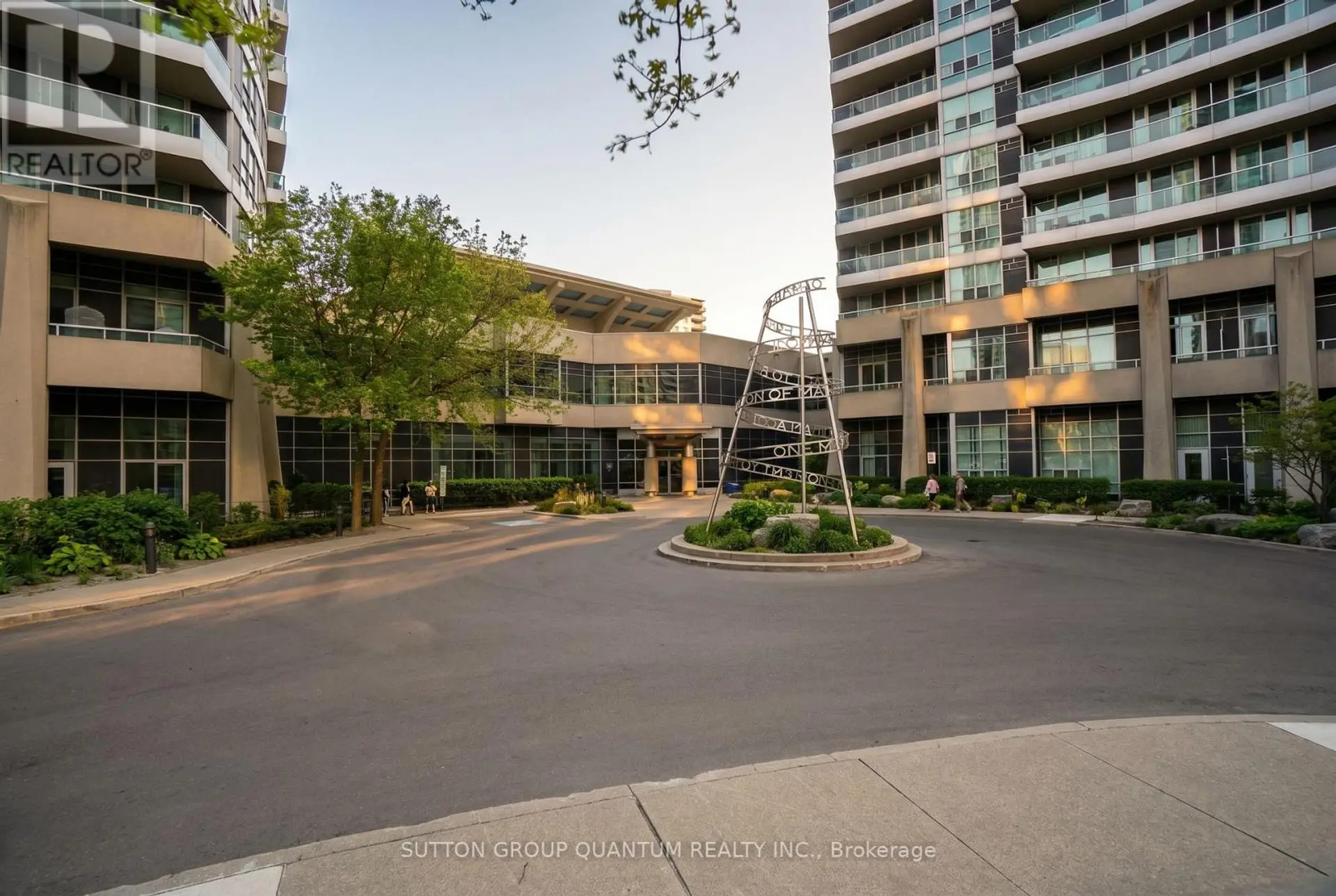 #2705 1 ELM DRIVE W - Image 3